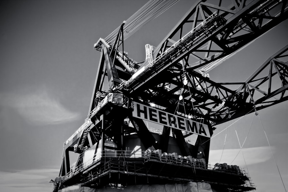 a black and white photo of a crane