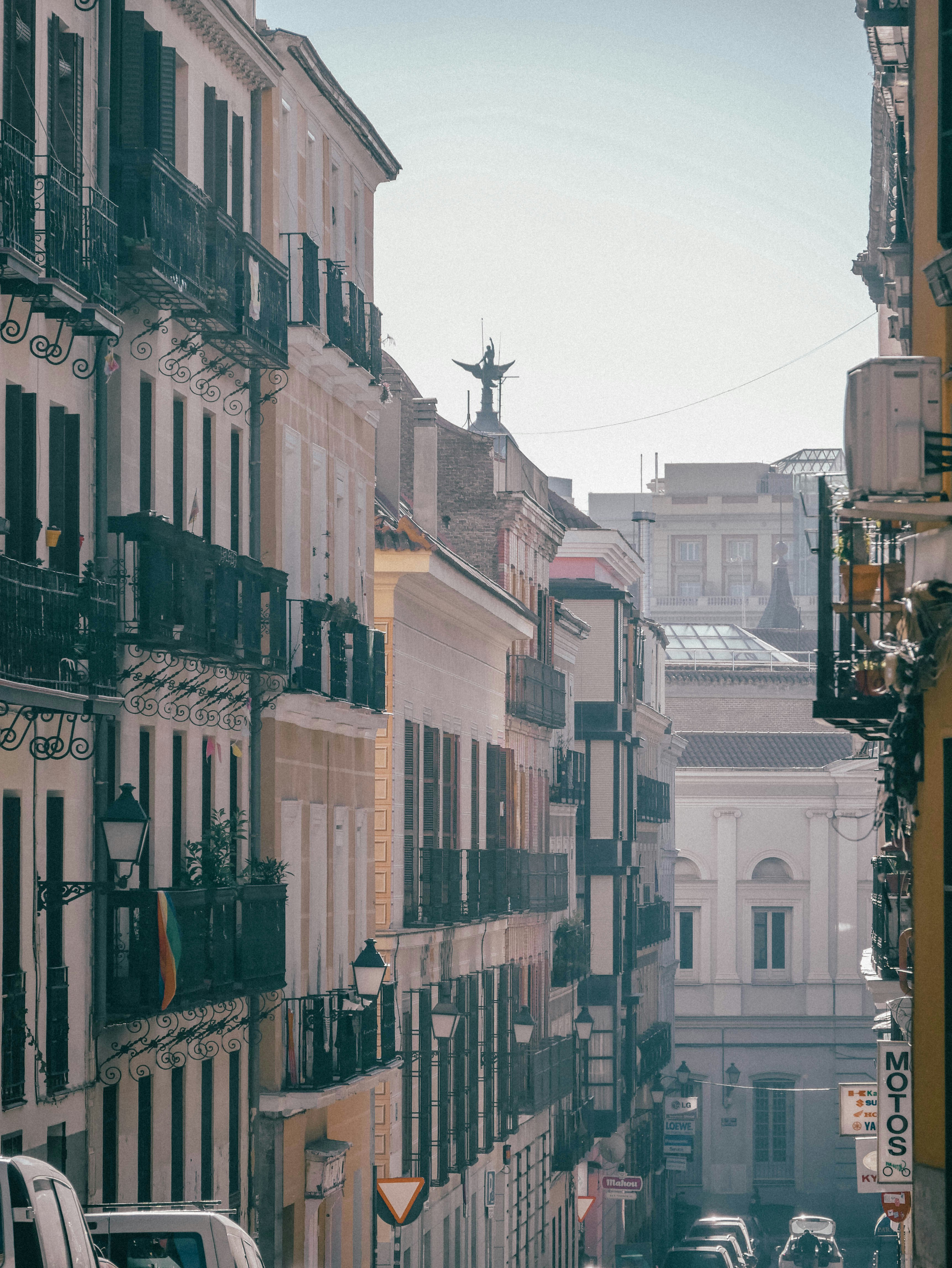 Choose from a curated selection of city wallpapers for your mobile and desktop screens. Always free on Unsplash.