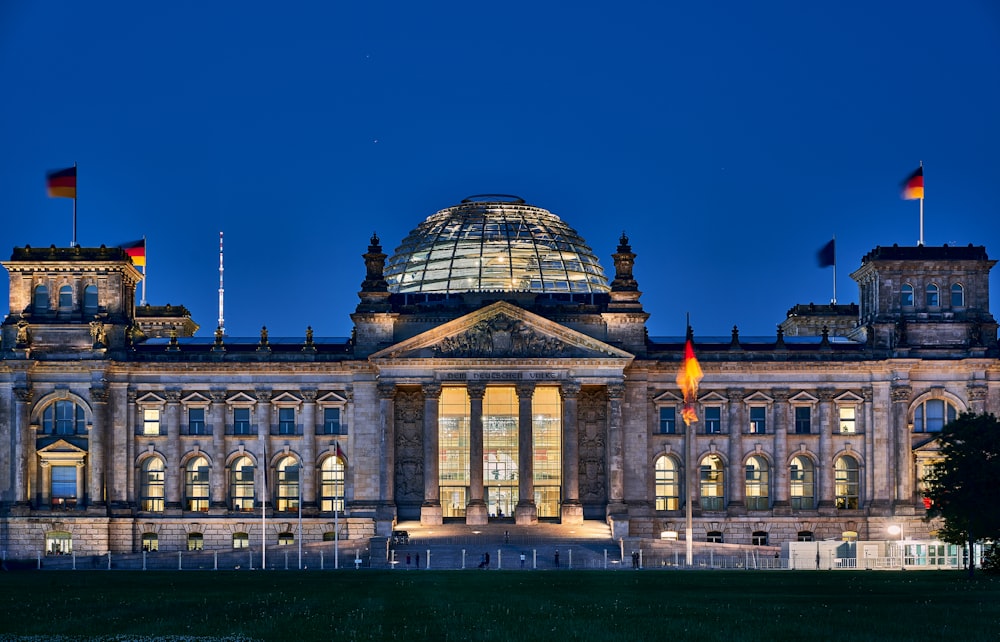 a large building with a dome on top of it