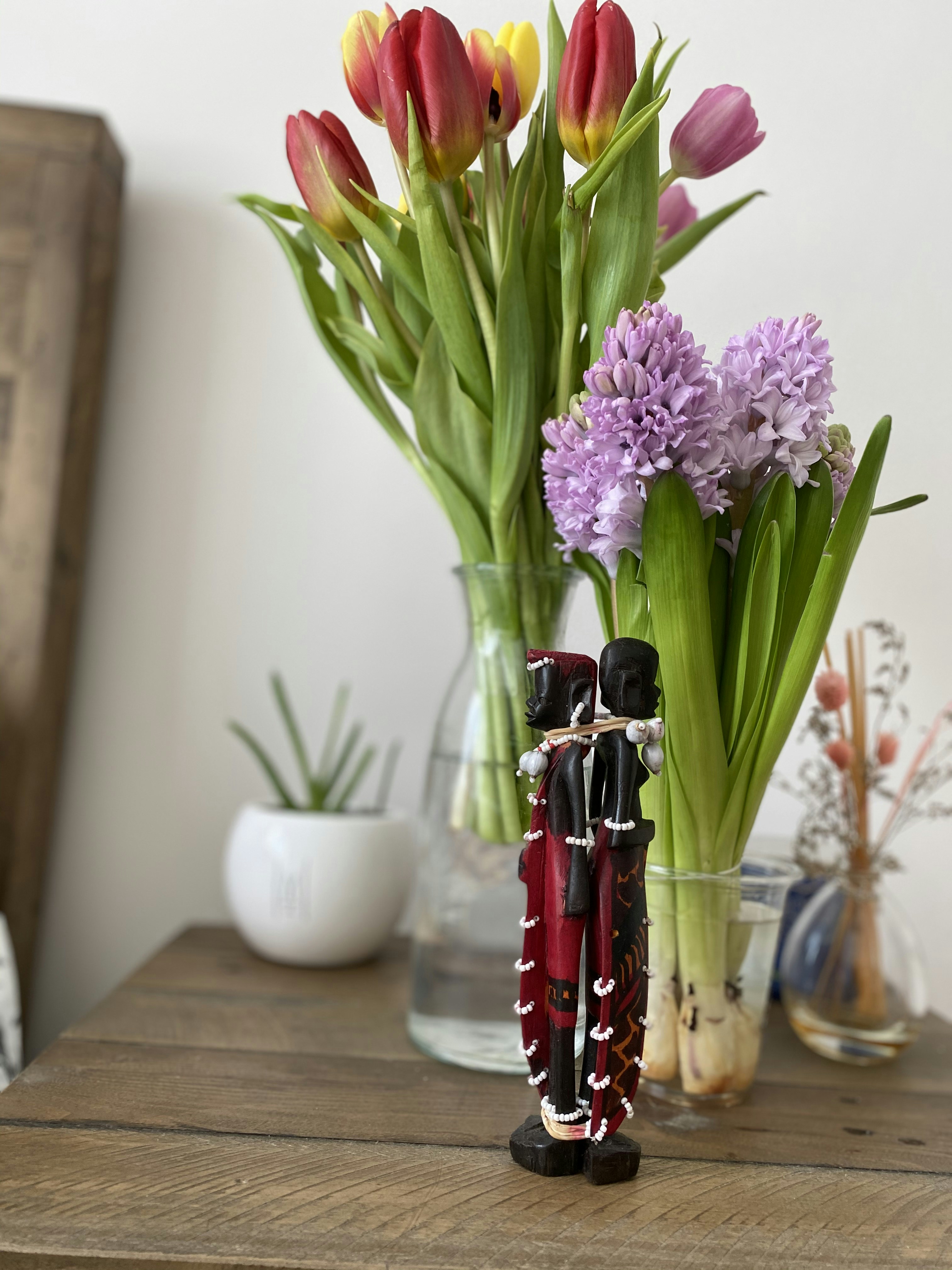 Transform Your Space: Exploring Diverse End Table Aesthetics