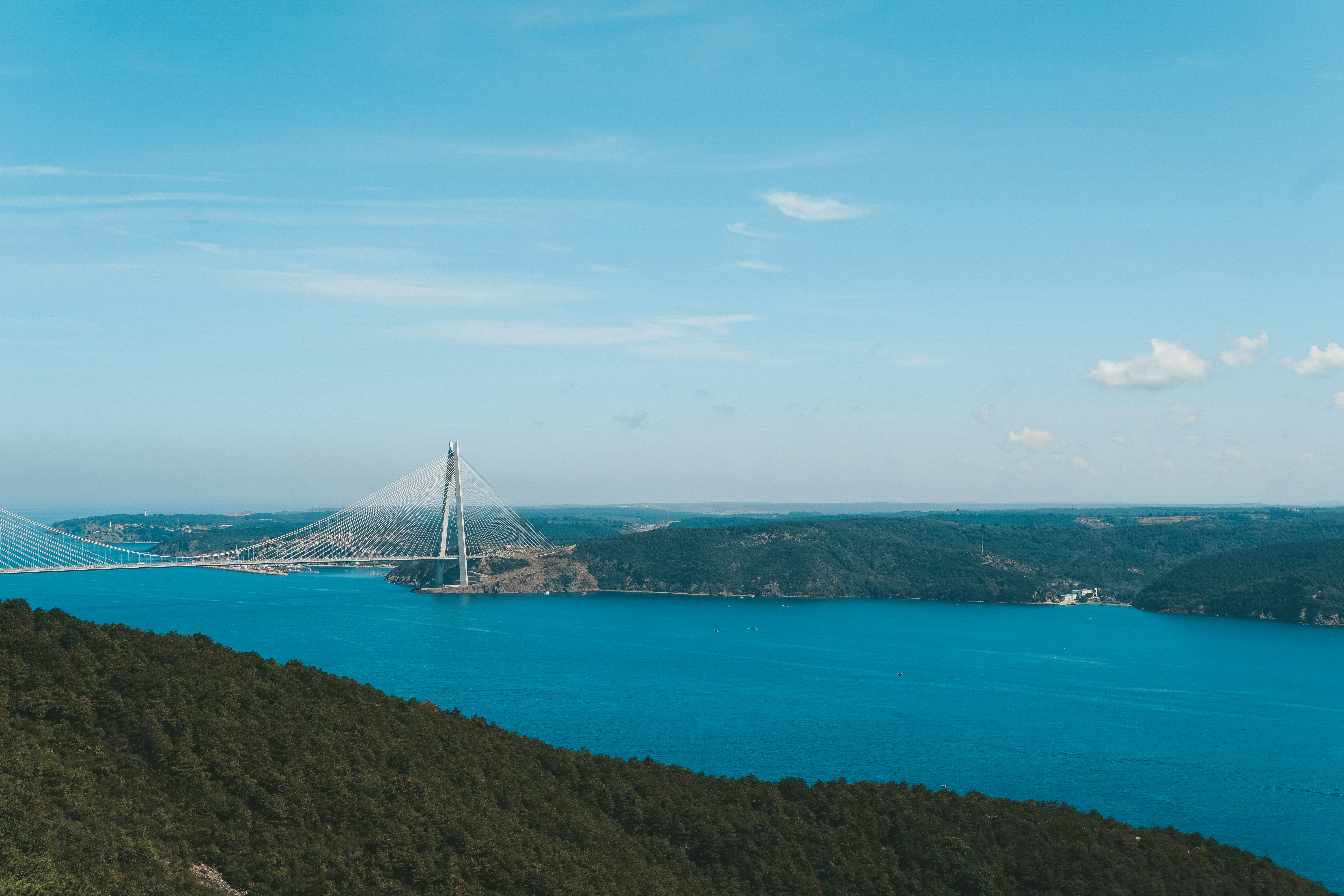 Photo by mertkahveci