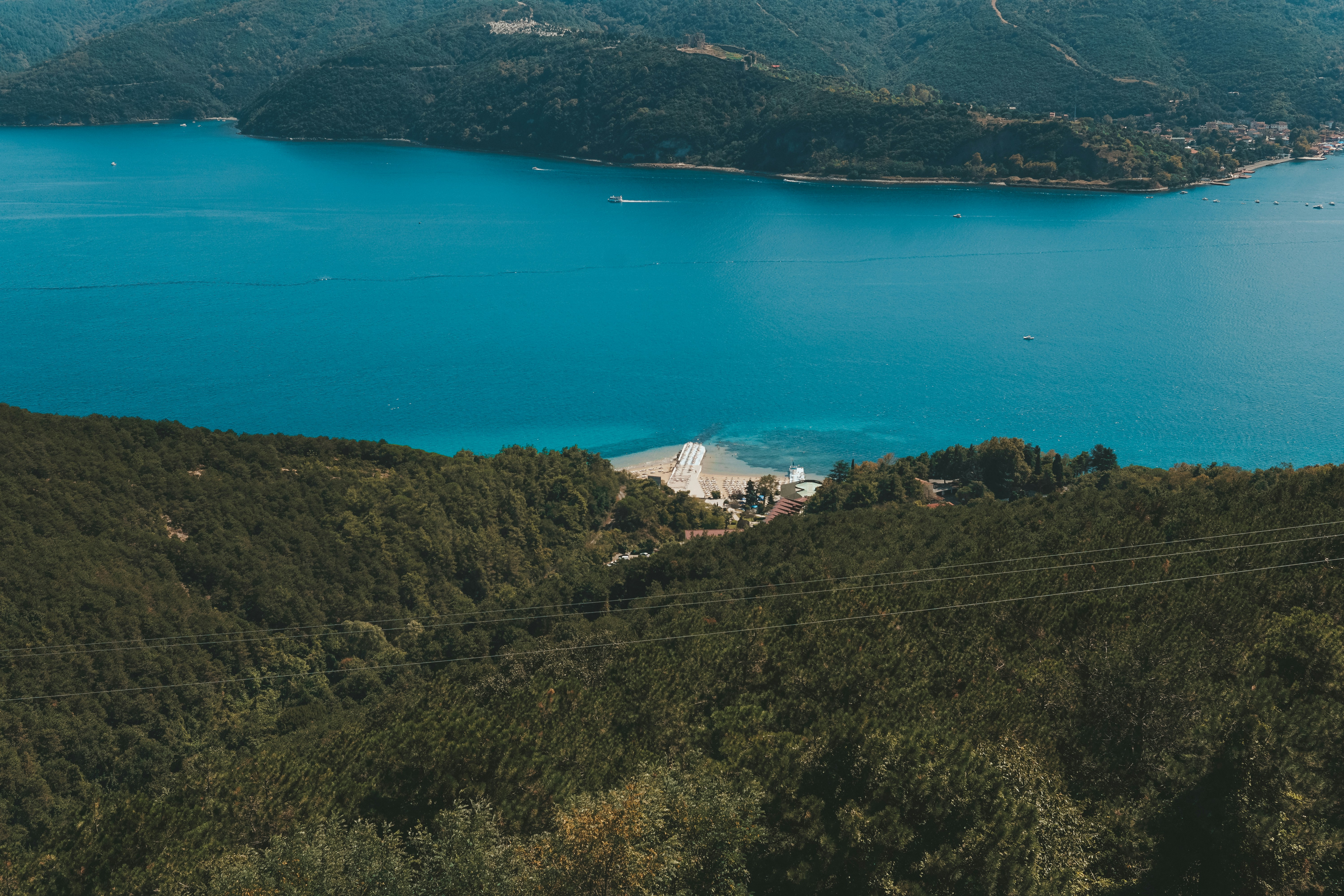 Photo by mertkahveci