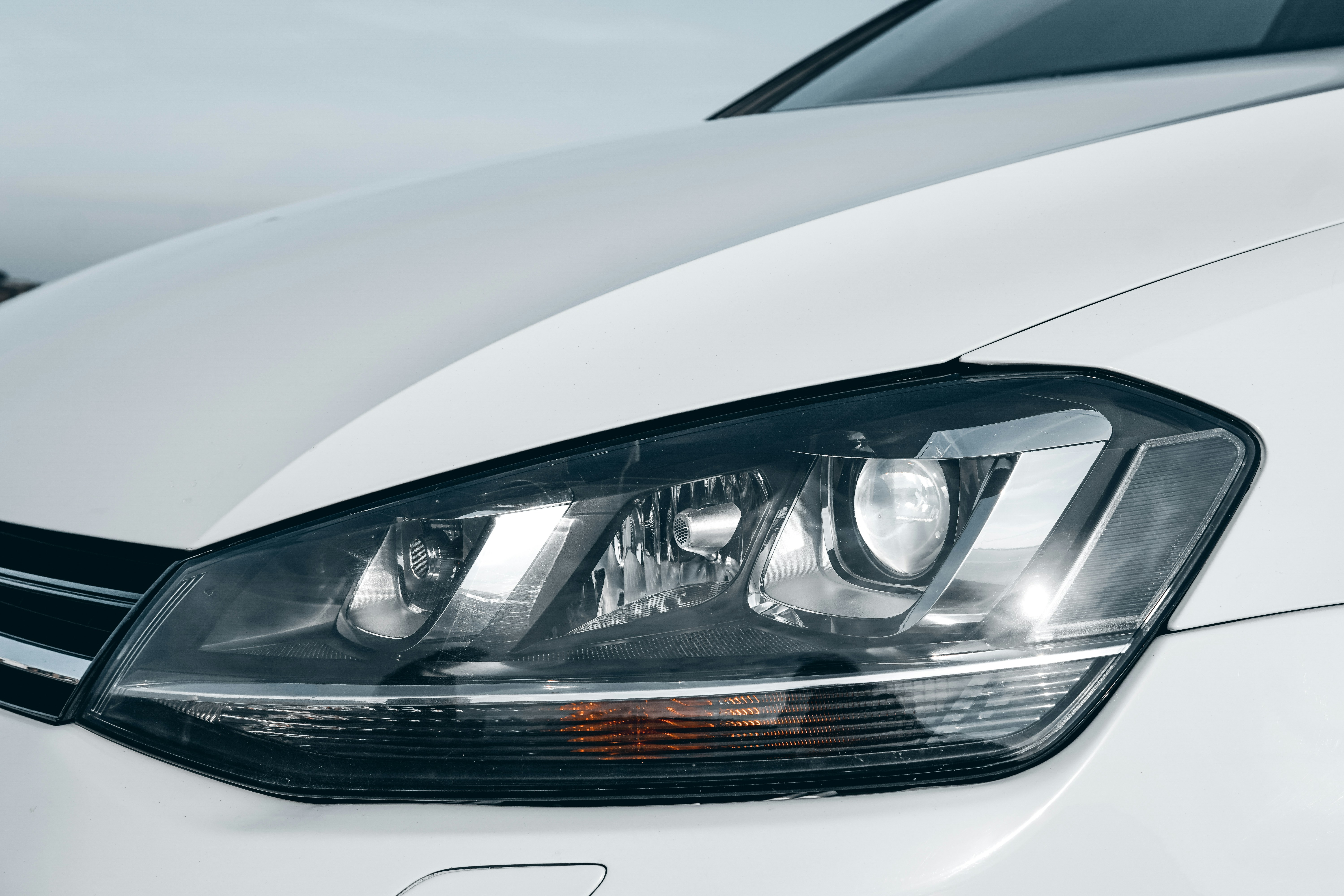 Photo by mertkahveci