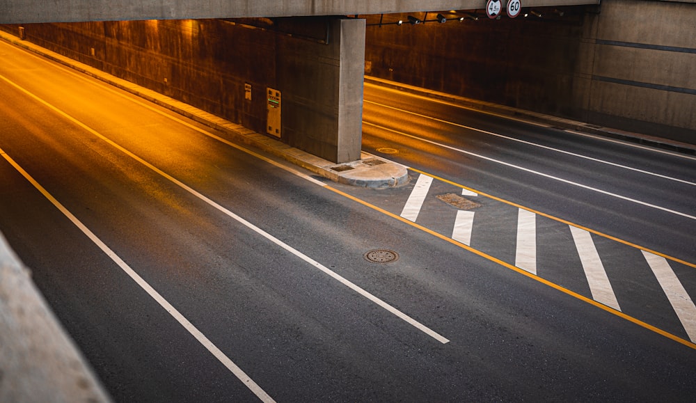 an empty highway with no cars on it