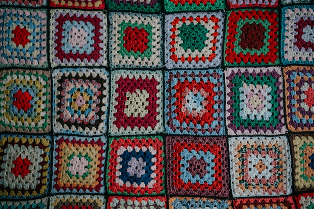 Snuggle Up: Our Review of the Rumpl Original Puffy Blanket - The Pe… — Snuggle Up
