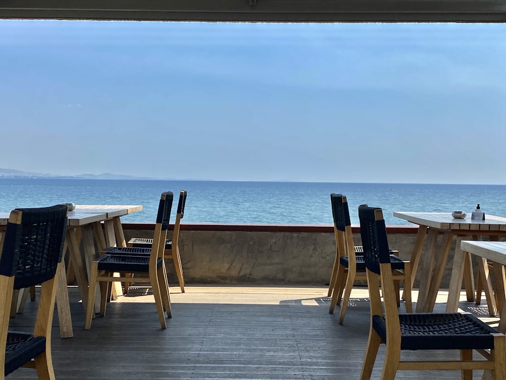 a restaurant with a view of the ocean