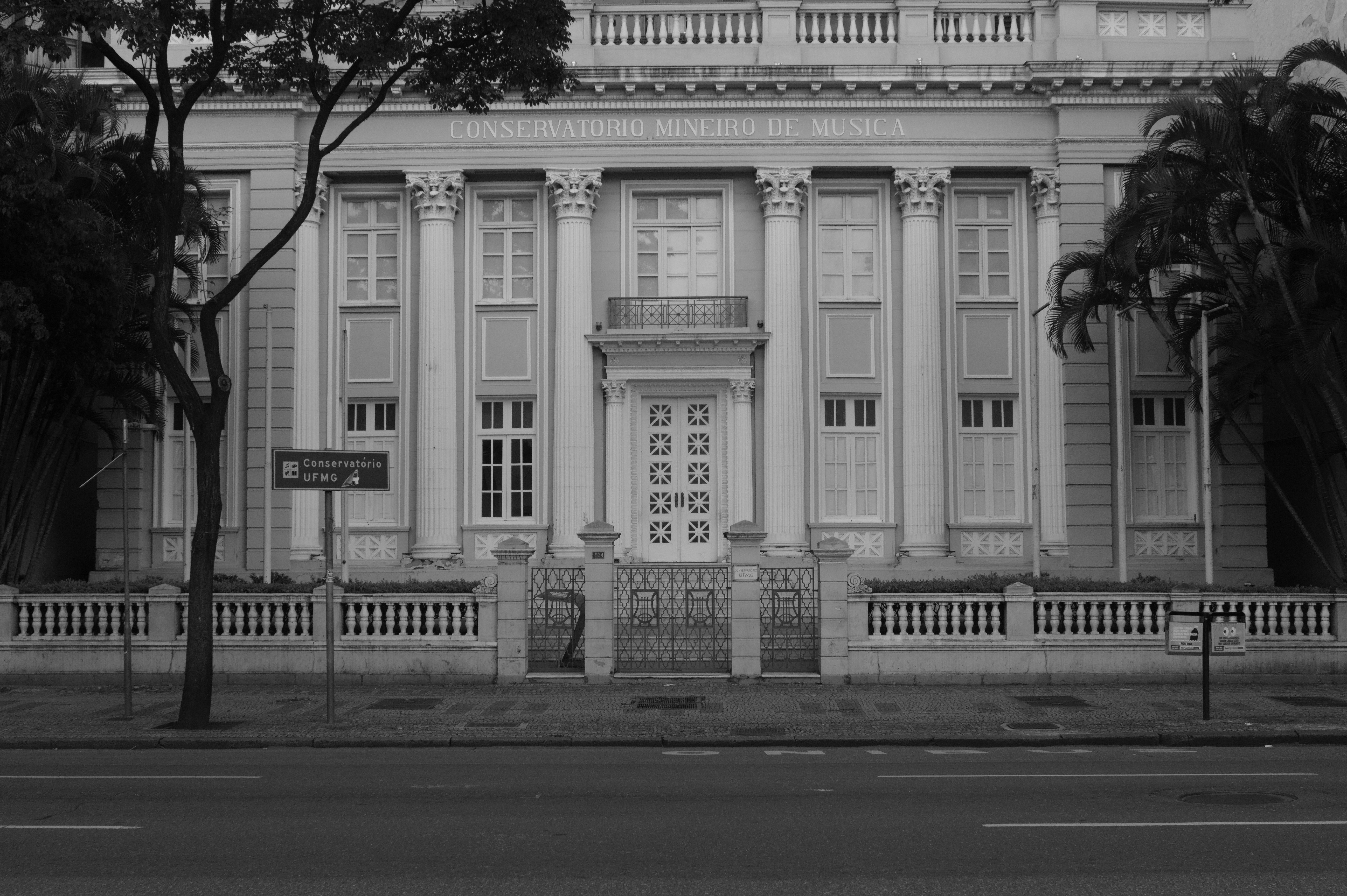 Photo by gladystonefonseca