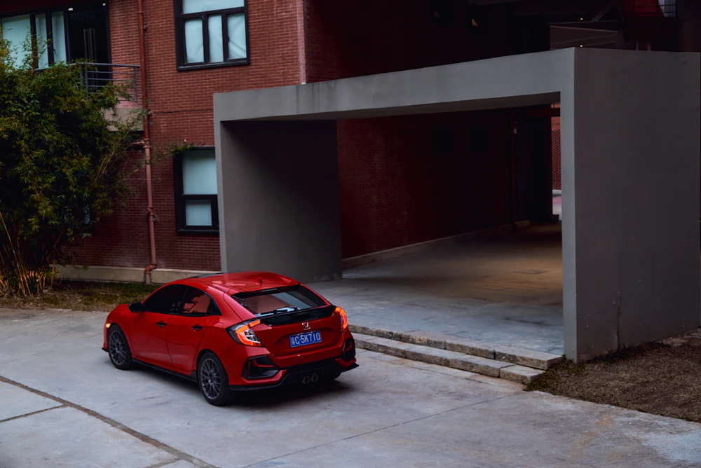 Volkswagen Golf (2023) — photo 2