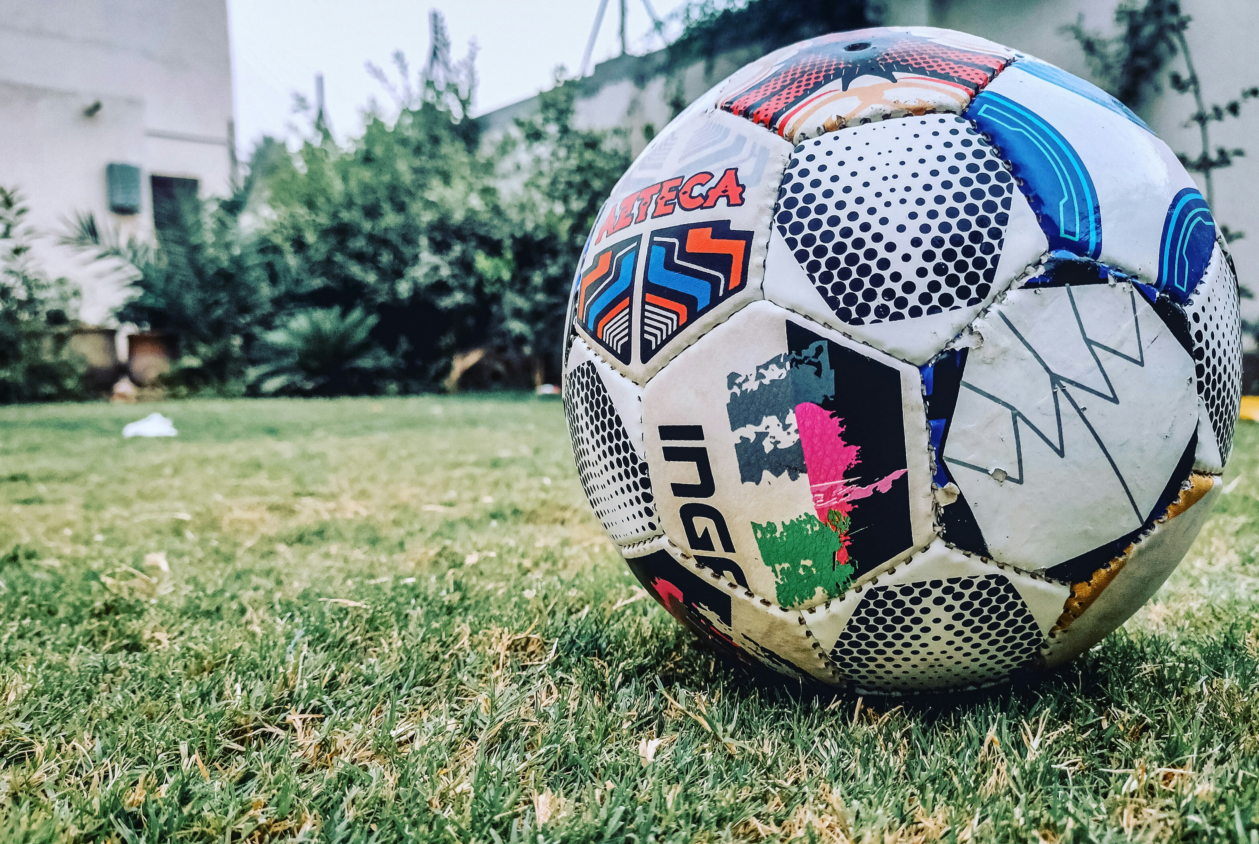 photo-1641882827053-7f306e4e52a7?ixlib=rb-4.0.3