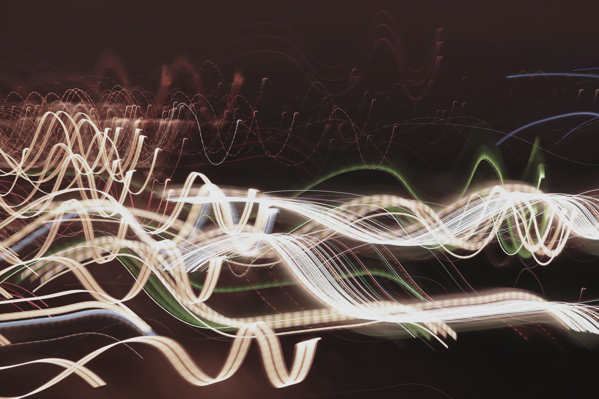 a blurry photo of lights in the dark