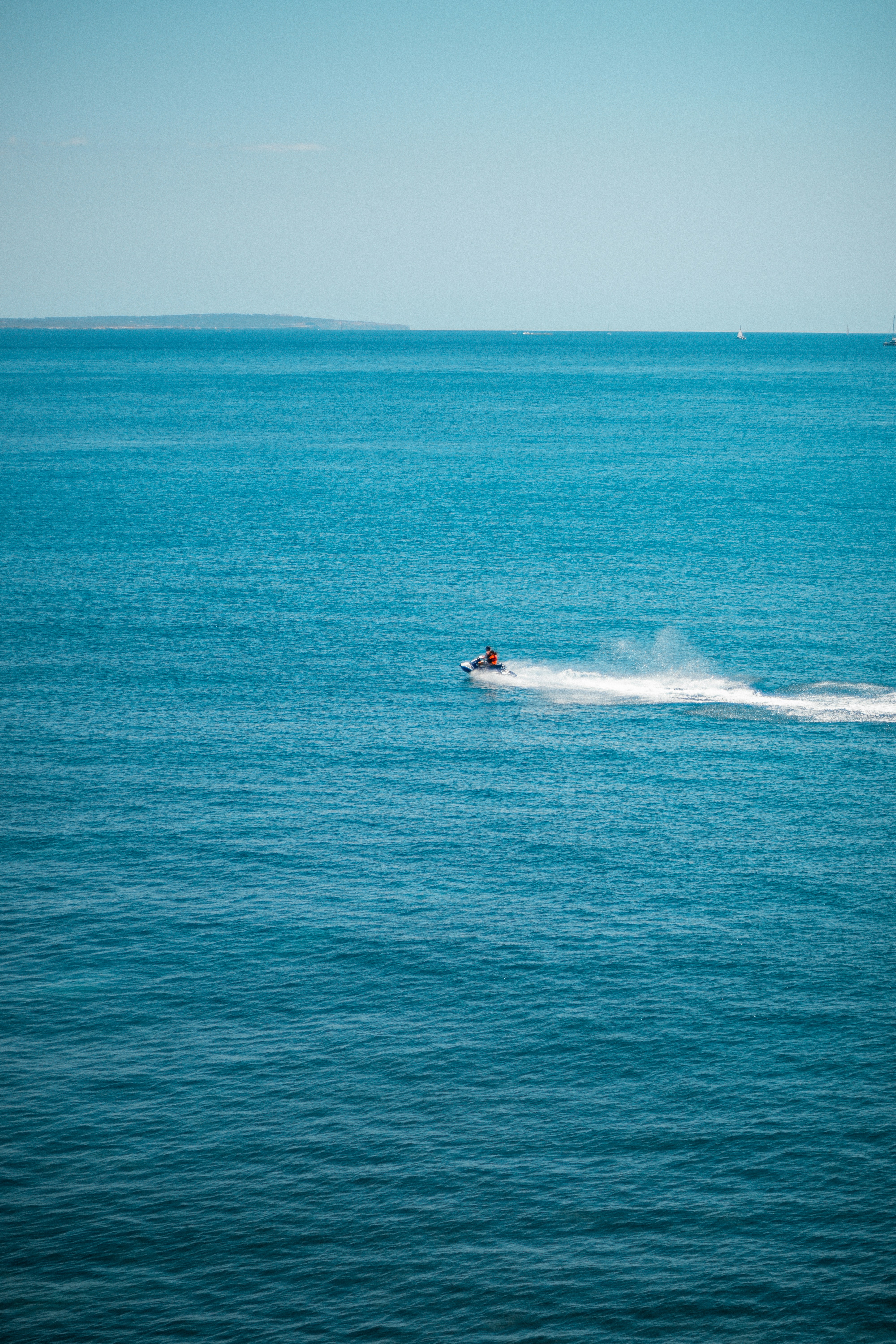 Photo by valentinlacoste