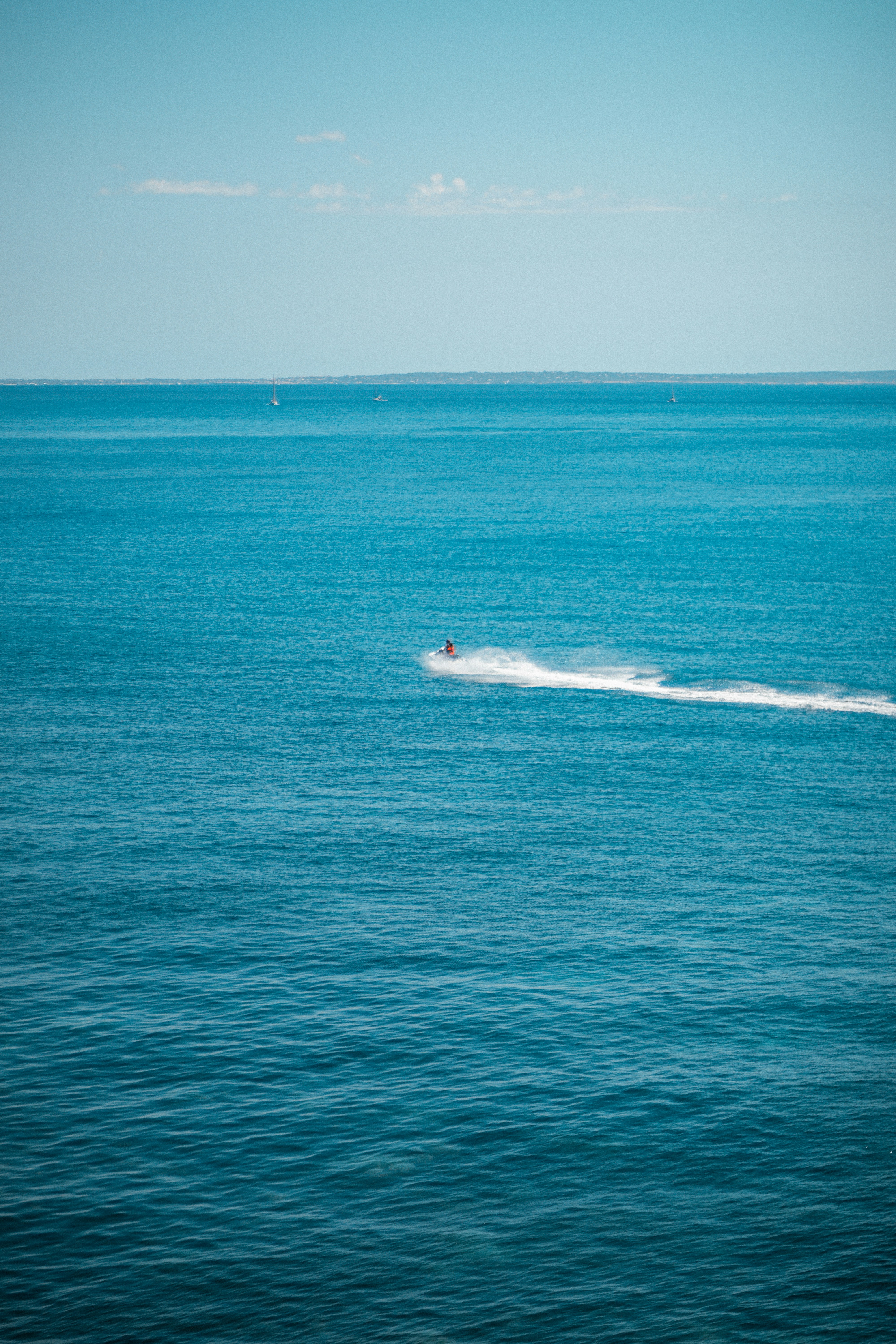 Photo by valentinlacoste