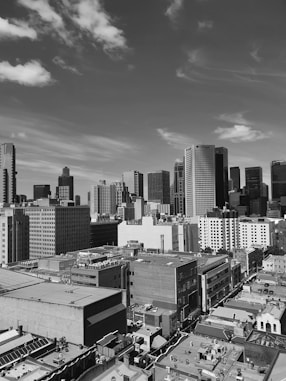a black and white photo of a city skyline