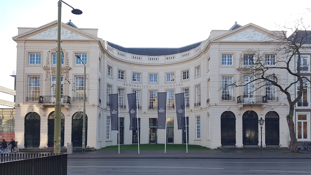 a large white building with lots of windows