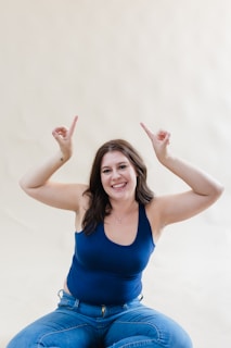 A smiling participant sharing their positive experience after a breathing session.