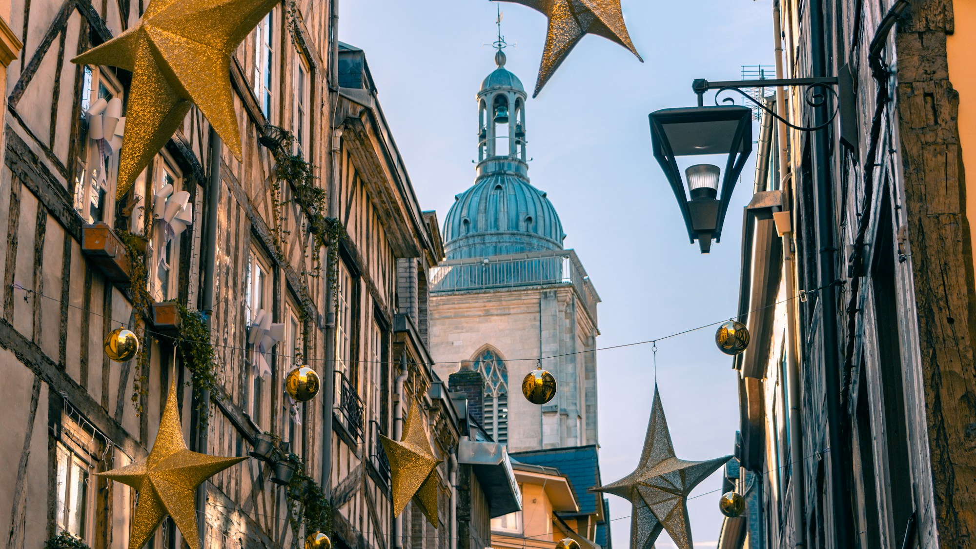 Rouen Weather Guide: Best Seasons and Months to Visit