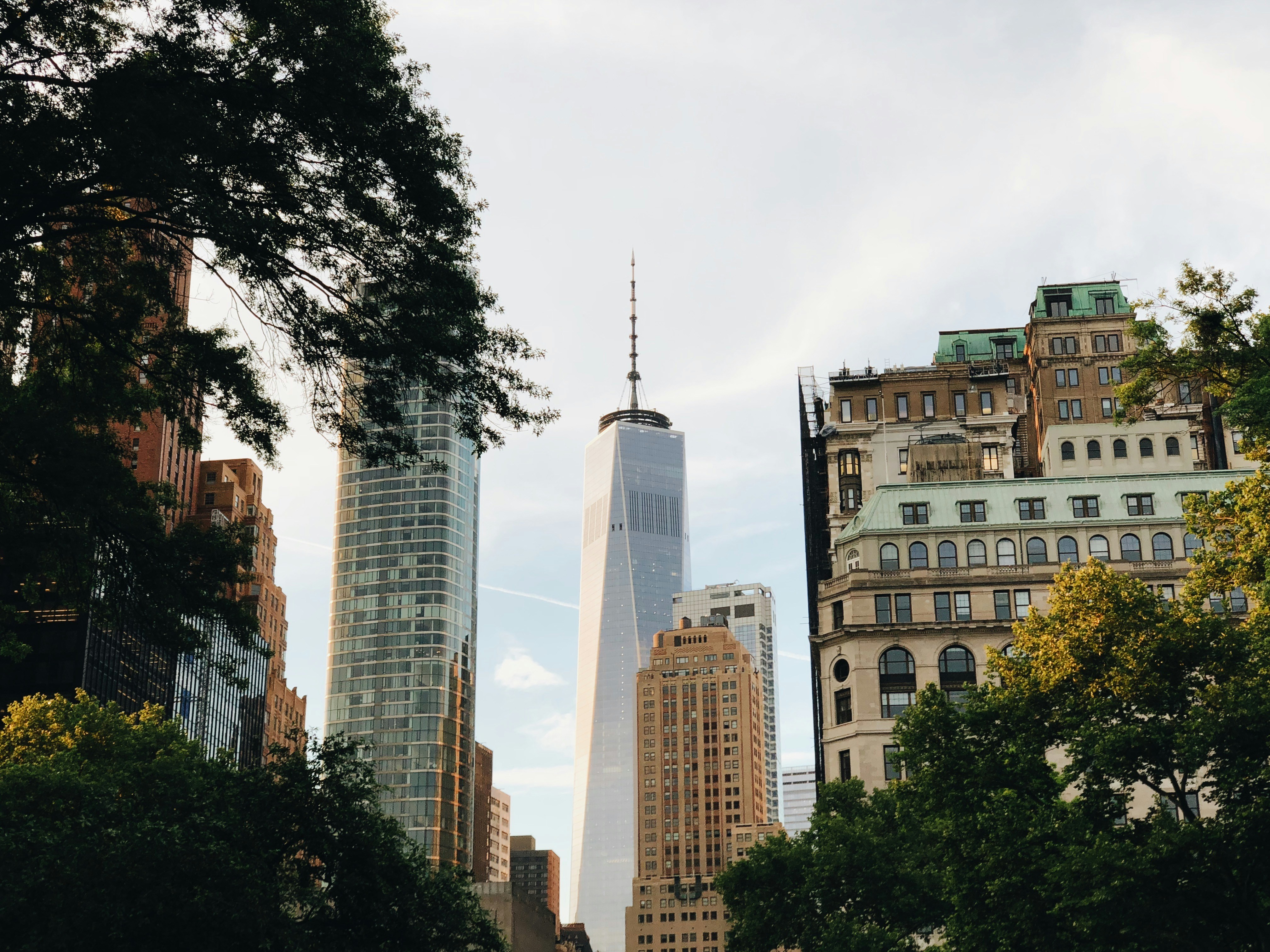 a view of the empire building in new york city