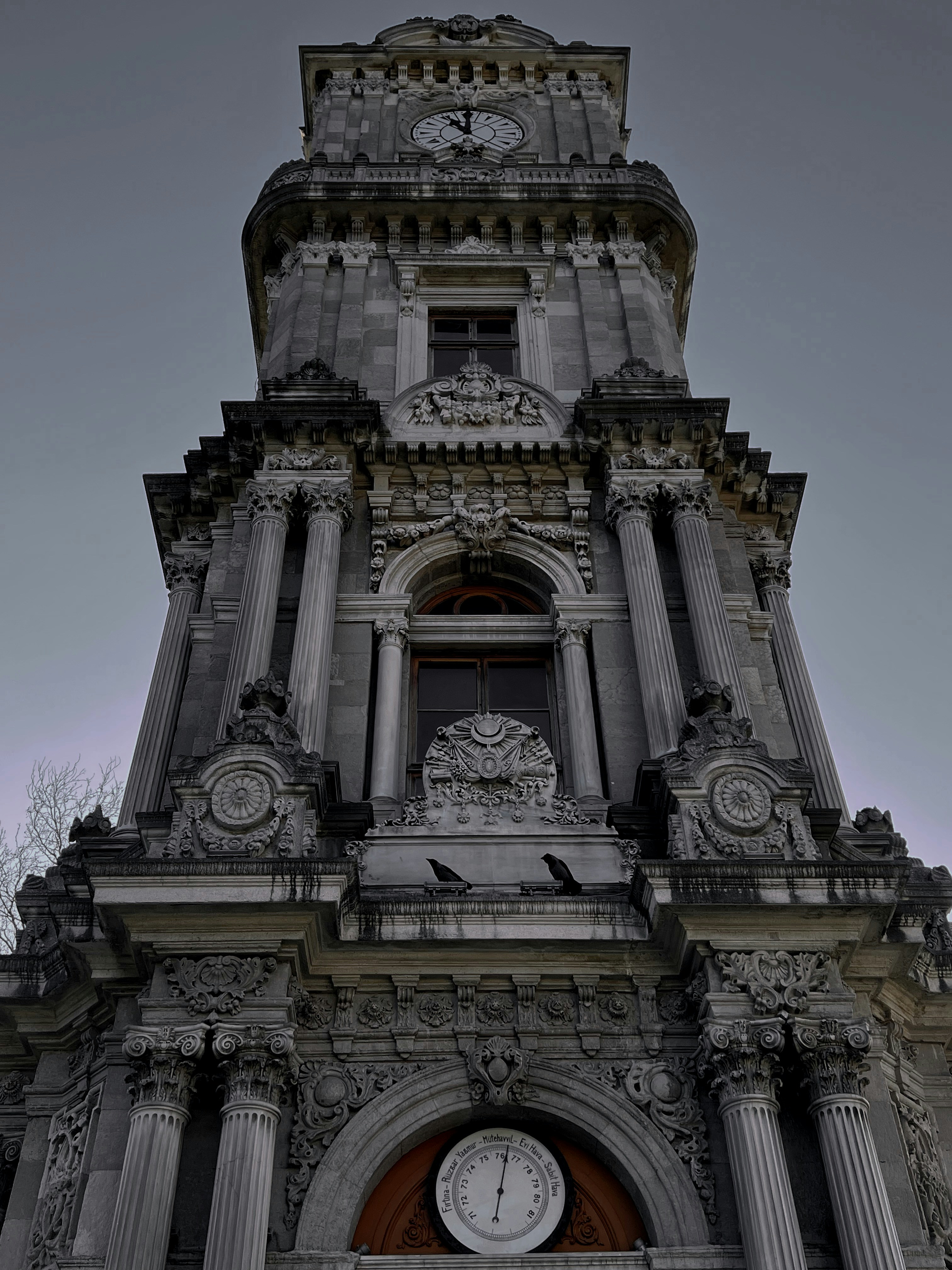 Photo by monanom_art