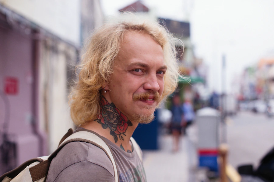 Emblema do tatuador Dante Cruz, especialista em blackwork