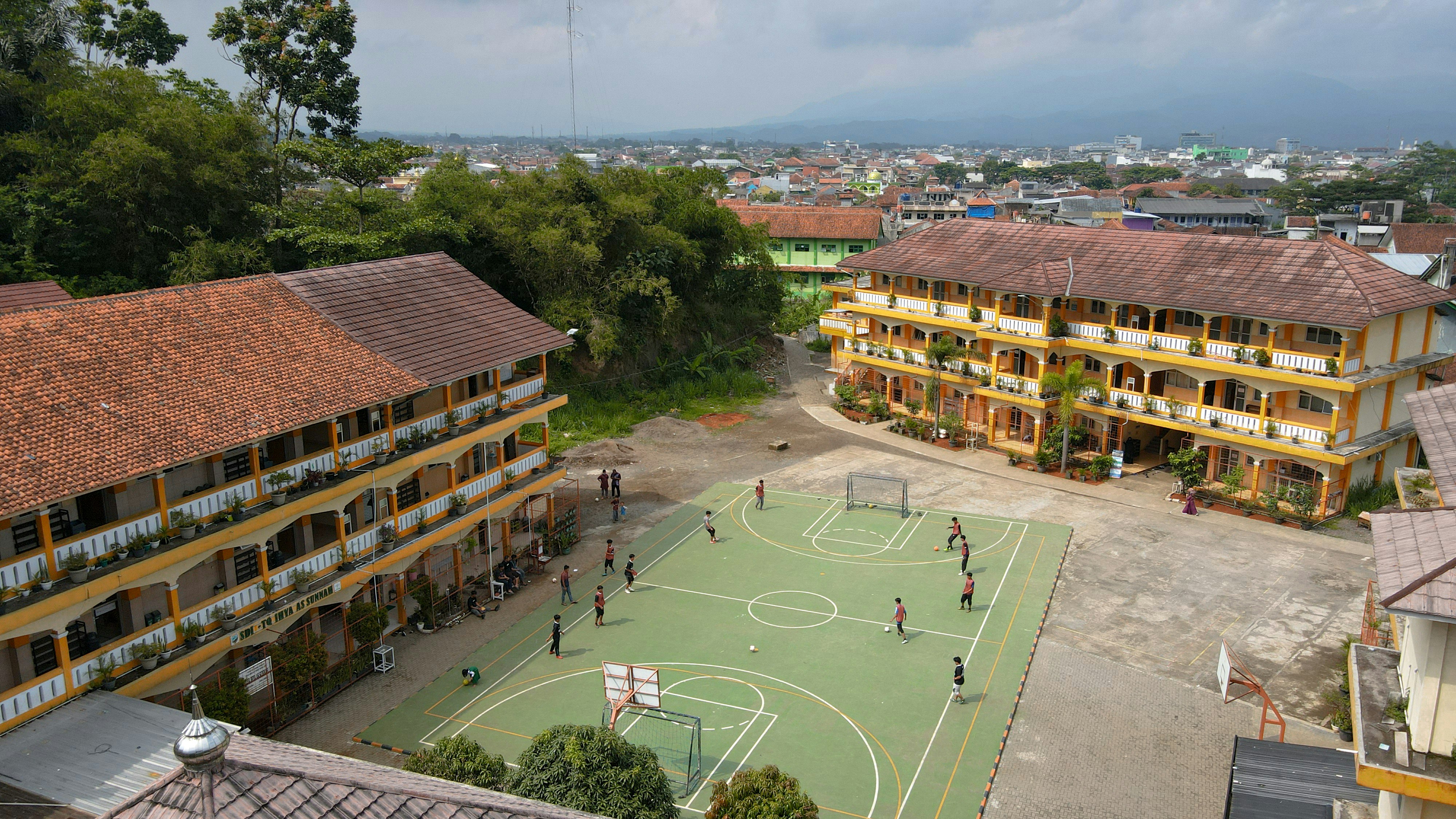 photo-1642060933841-43ba931b0f54?ixid=M3wxMjA3fDB8MXxzZWFyY2h8MjB8fG1hdGhzJTIwdHVpdGlvbiUyMGluJTIwYnVraXQlMjBiYXRva3xlbnwwfHx8fDE3NTk4NjQzMjl8MA\u0026ixlib=rb-4.1.0