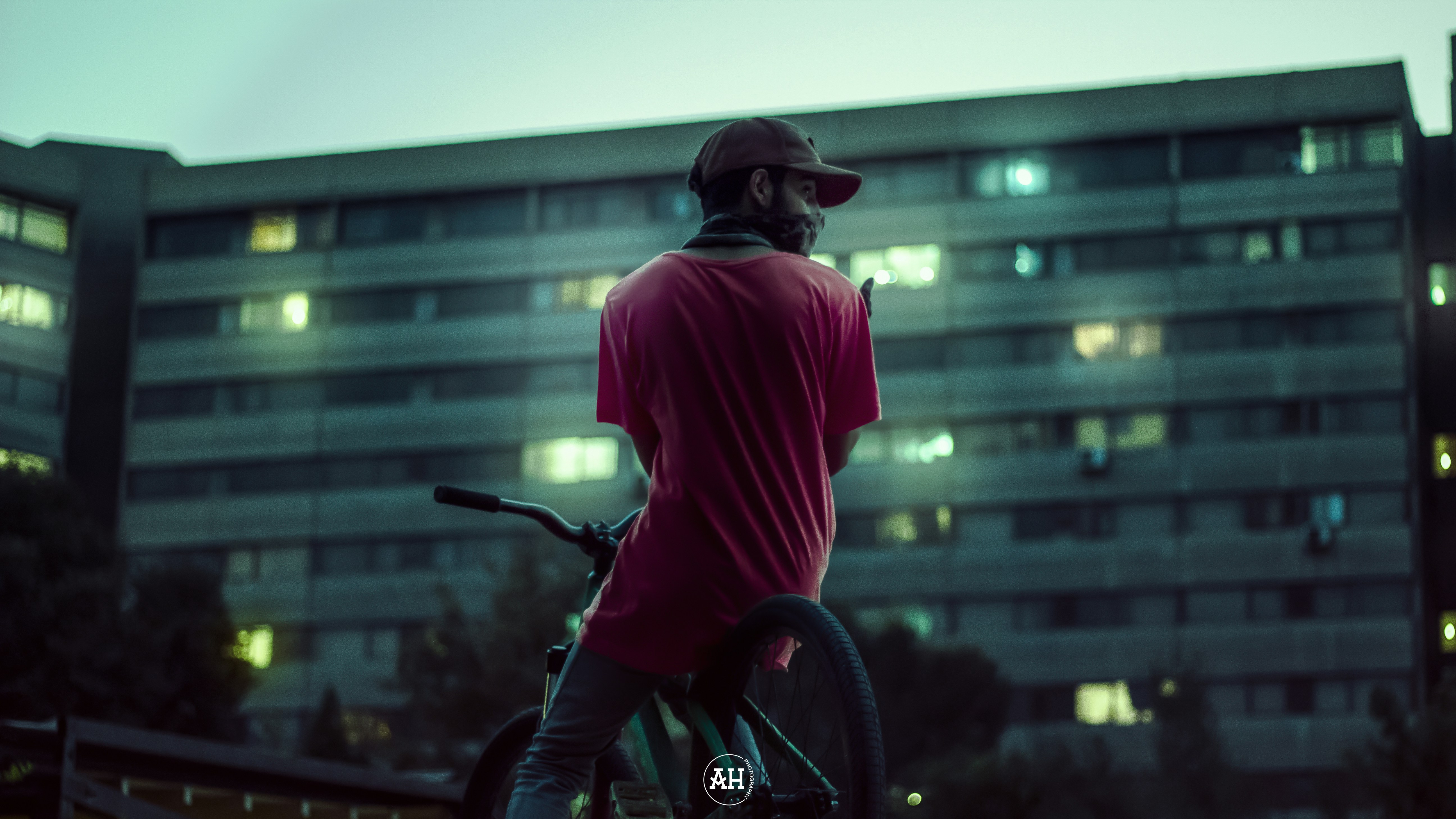 october boy, take your bike for a ride to the emerald nights.