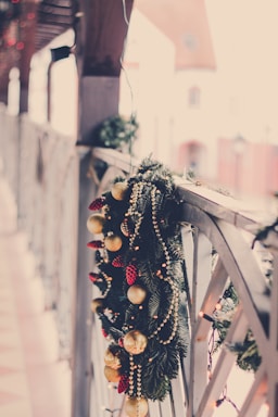 A welcoming image of a cozy home decorated with everfête garlands.
