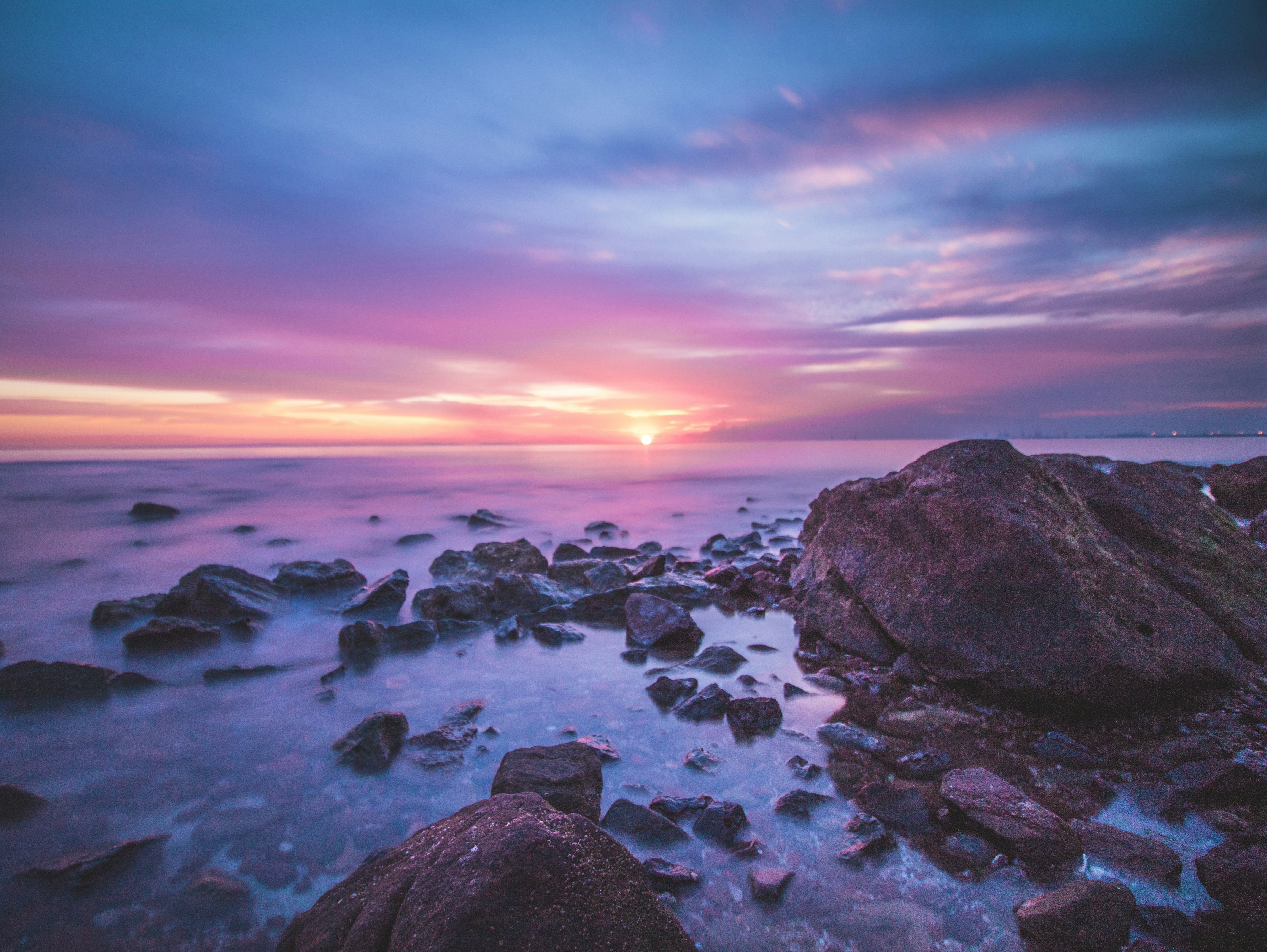 Photo by bennyhassum