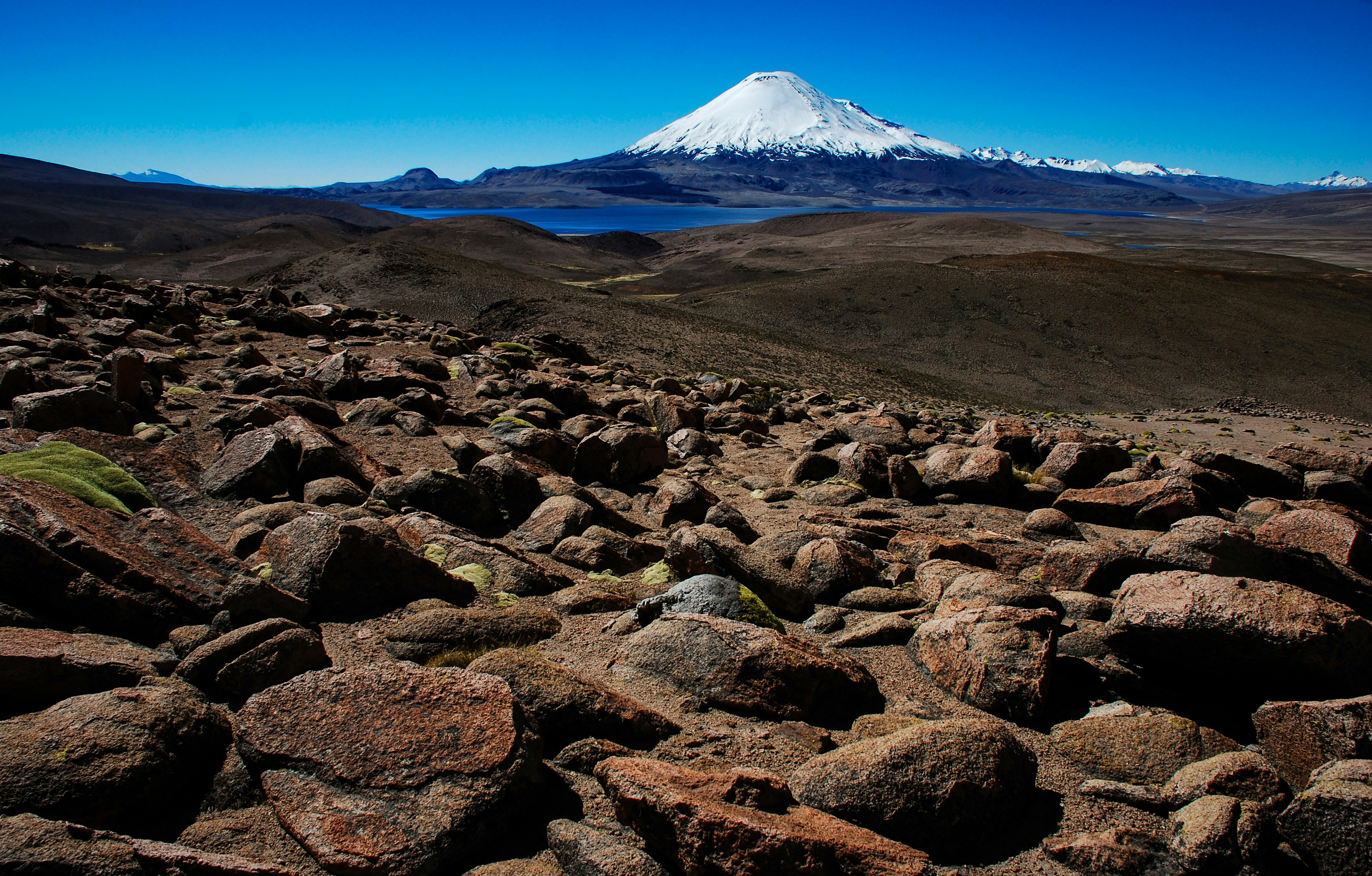 Patagonia vs Atacama, Geographic Features