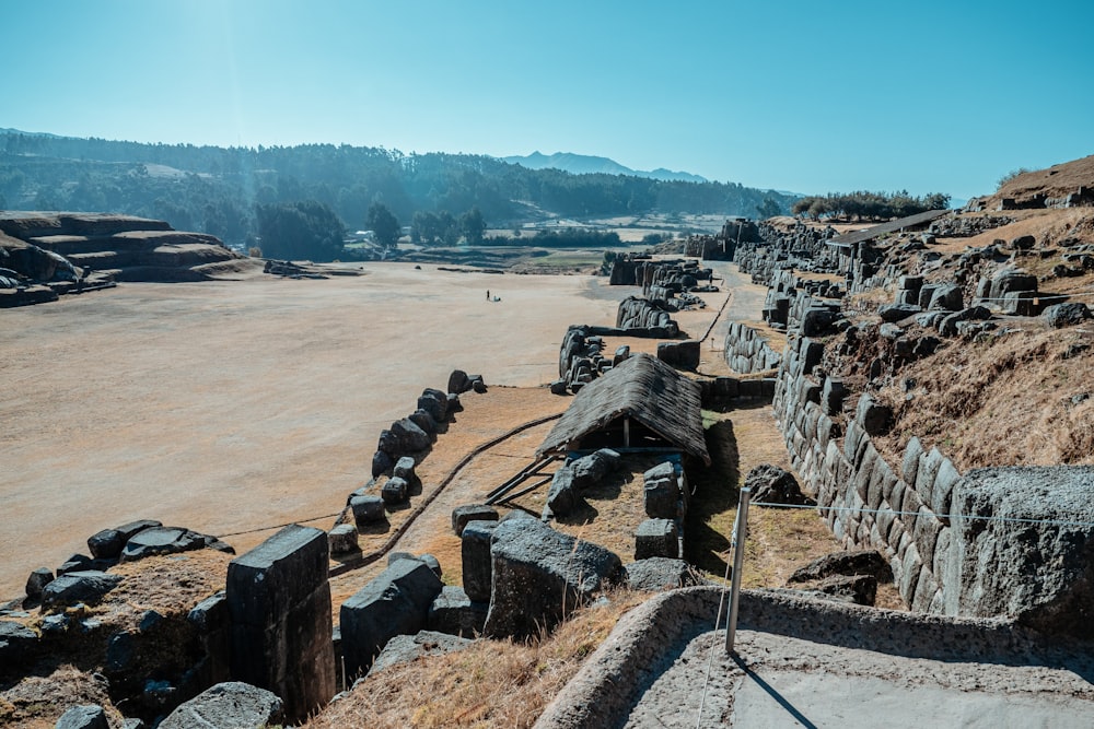 Blick auf die Ruinen einer römischen Stadt