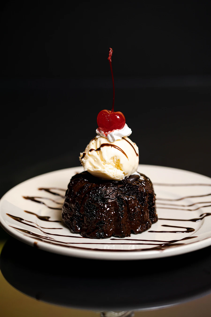 Valrhona Dark Chocolate Fondant plated