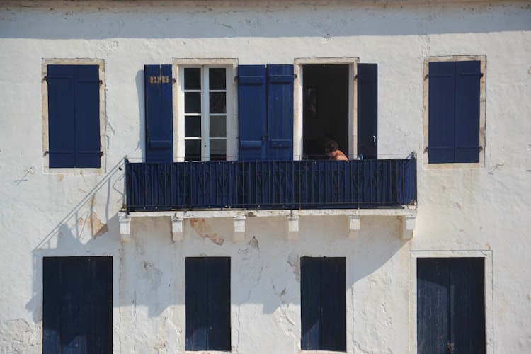 Balkon Anbauen Kosten — Ratgeber mit Kosten und Tipps