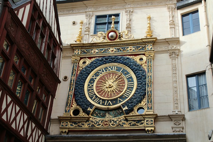 Le Gros-Horloge de Rouen en gros plan