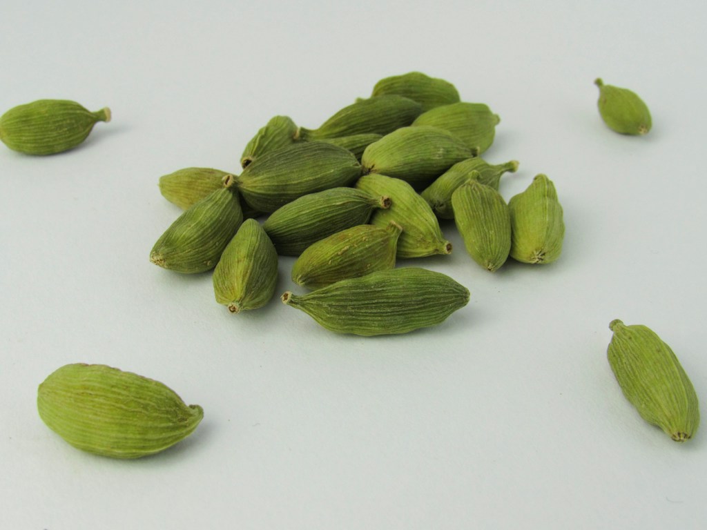 Whole Green Cardamom