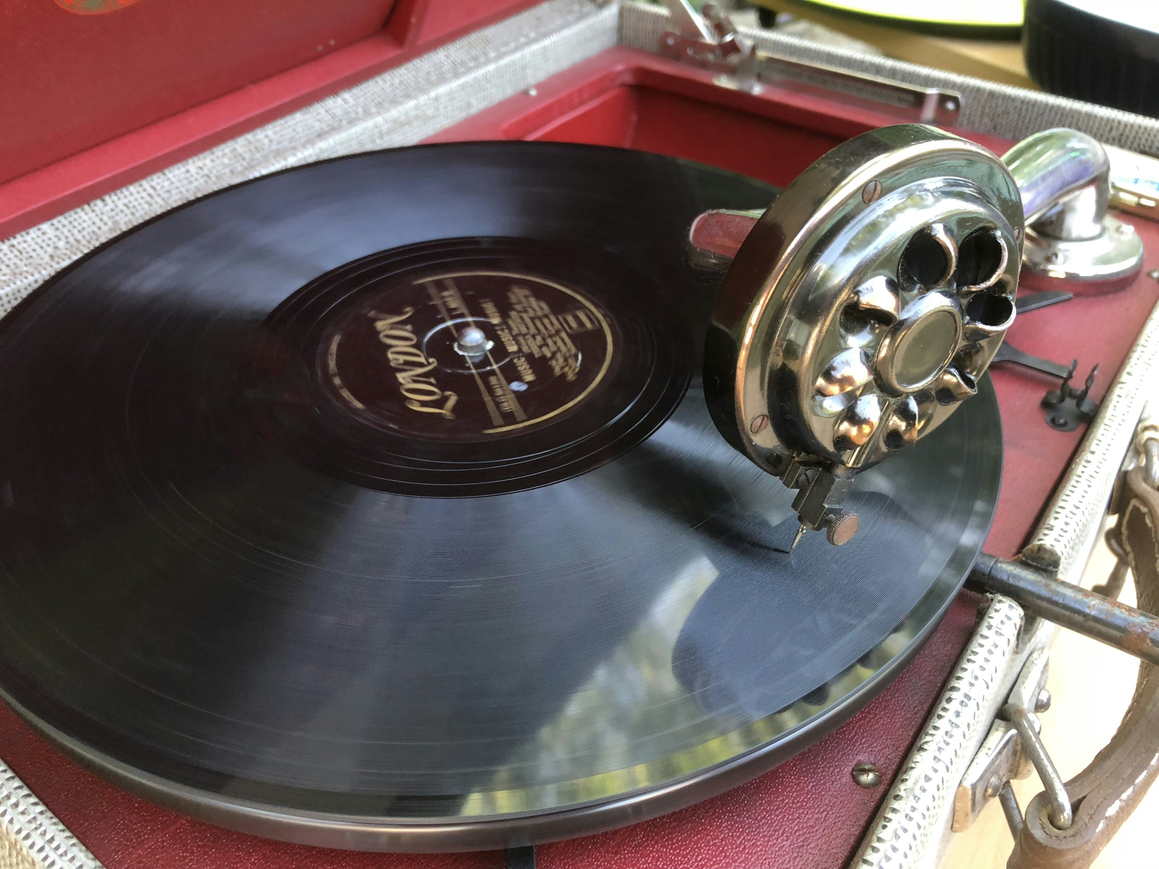 Vintage vinyl pladespiller