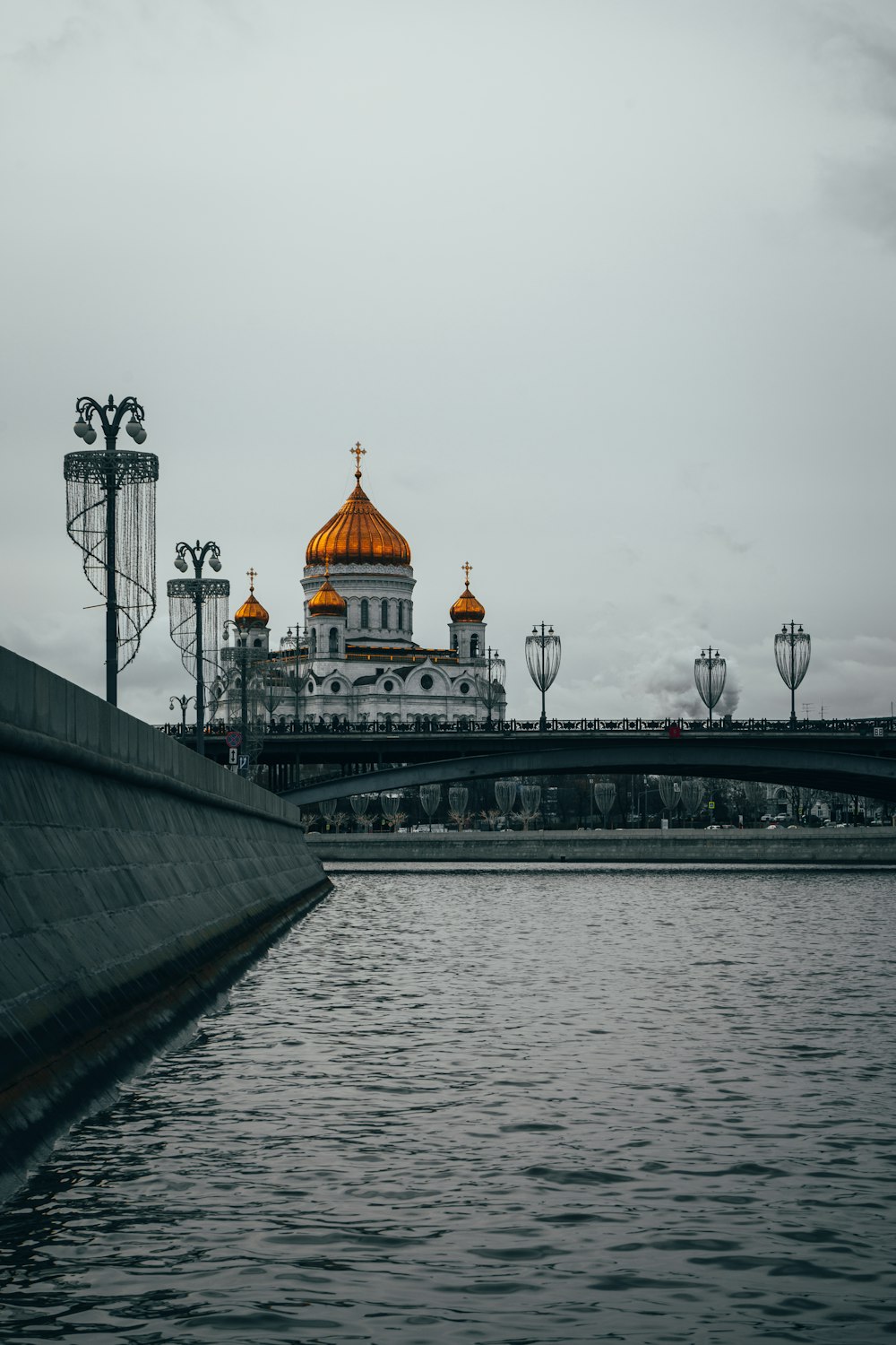 a large building with a golden dome on top of it