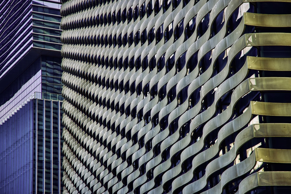 um close up do lado de um edifício