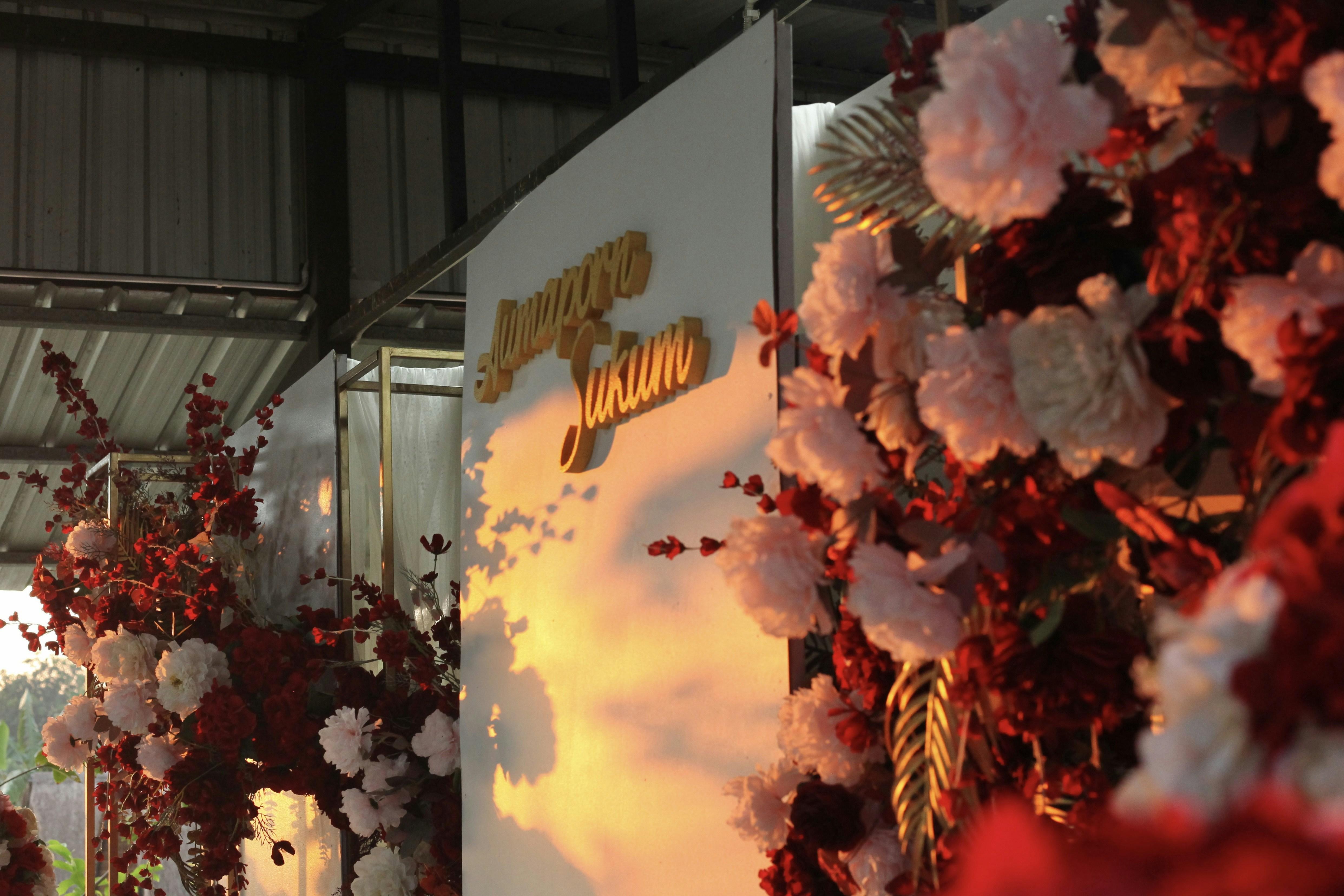 Pop-Up Flower Bar Activation