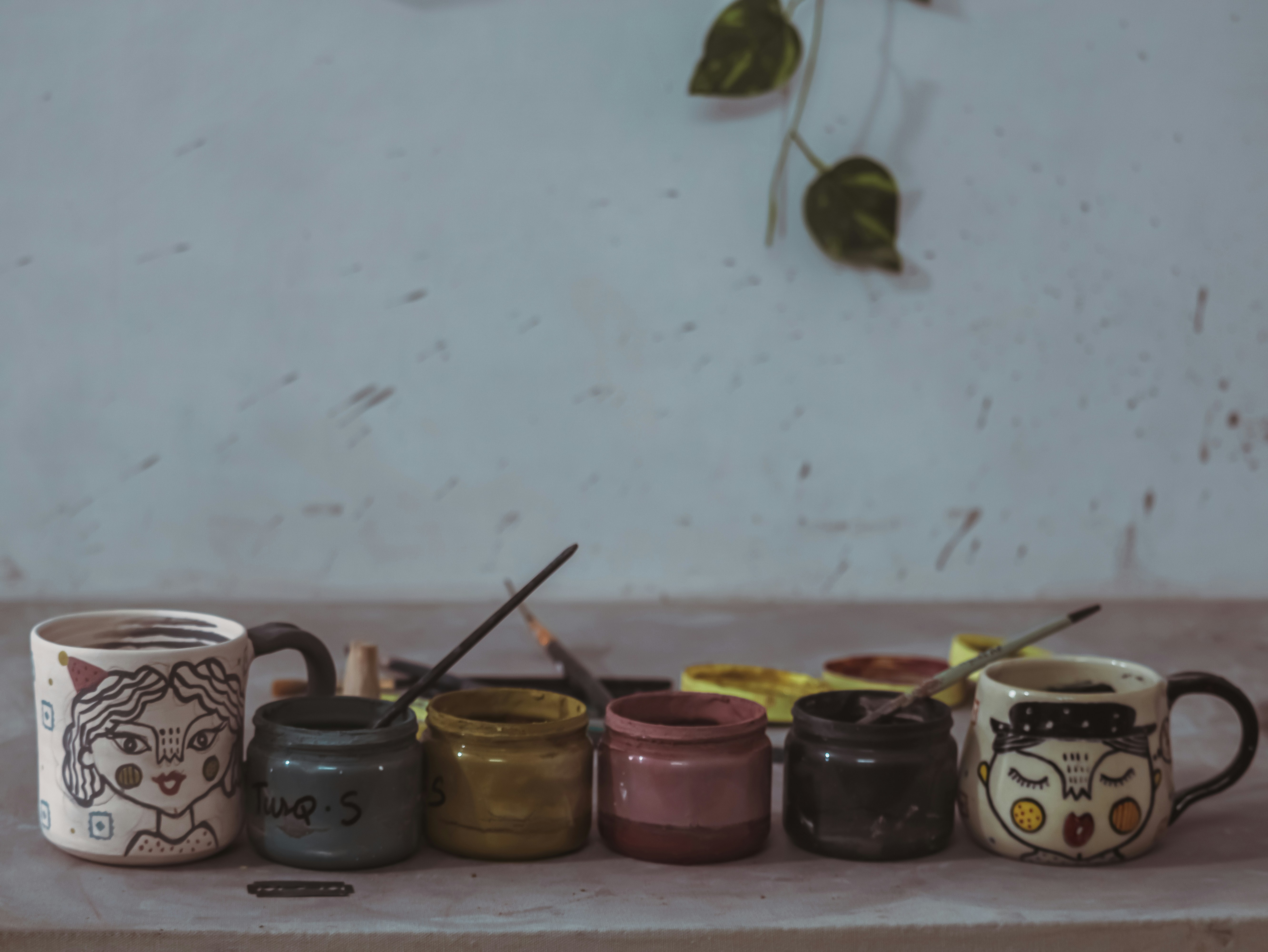 black and white bed linen