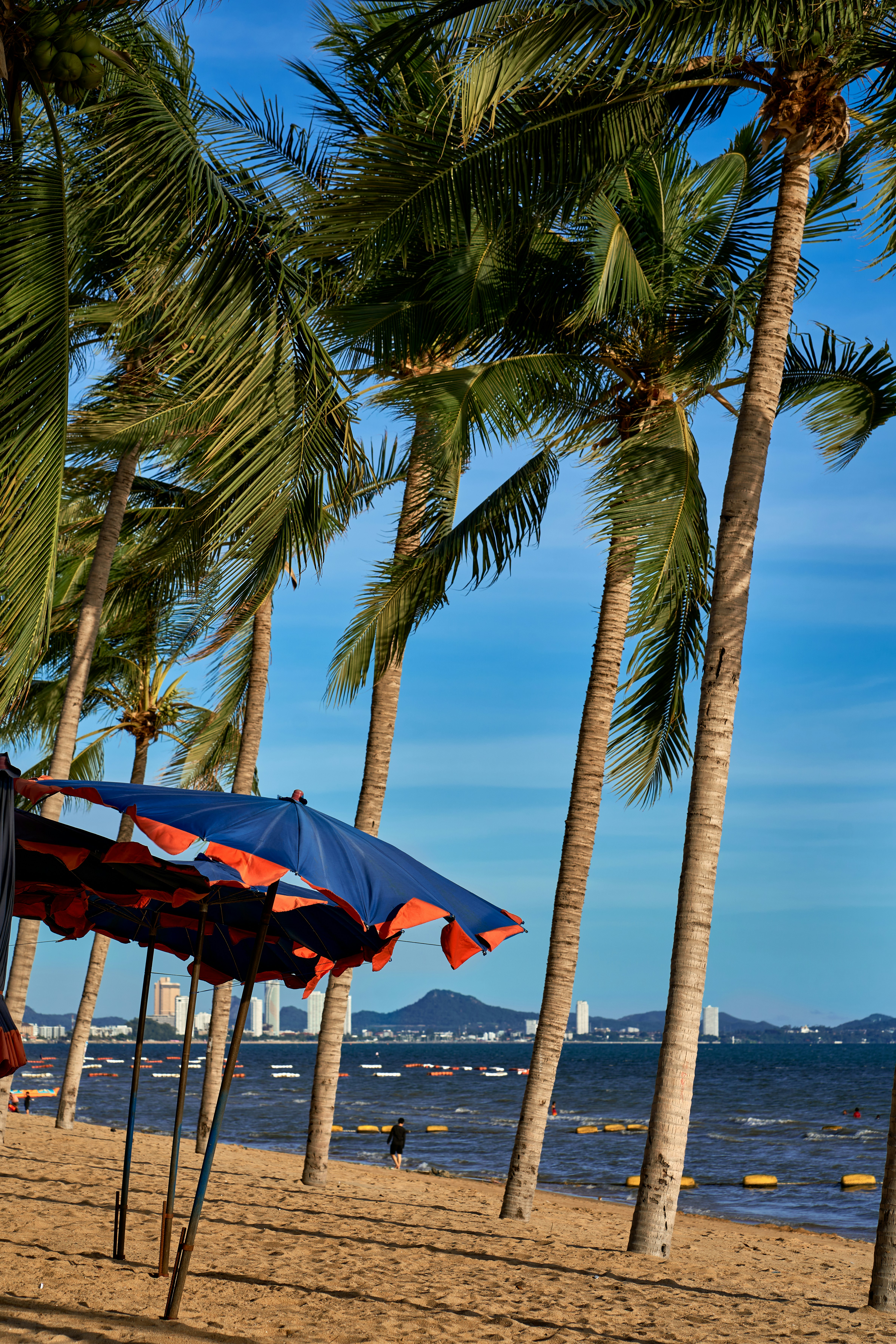 "Sunshine Hotel Pattaya"