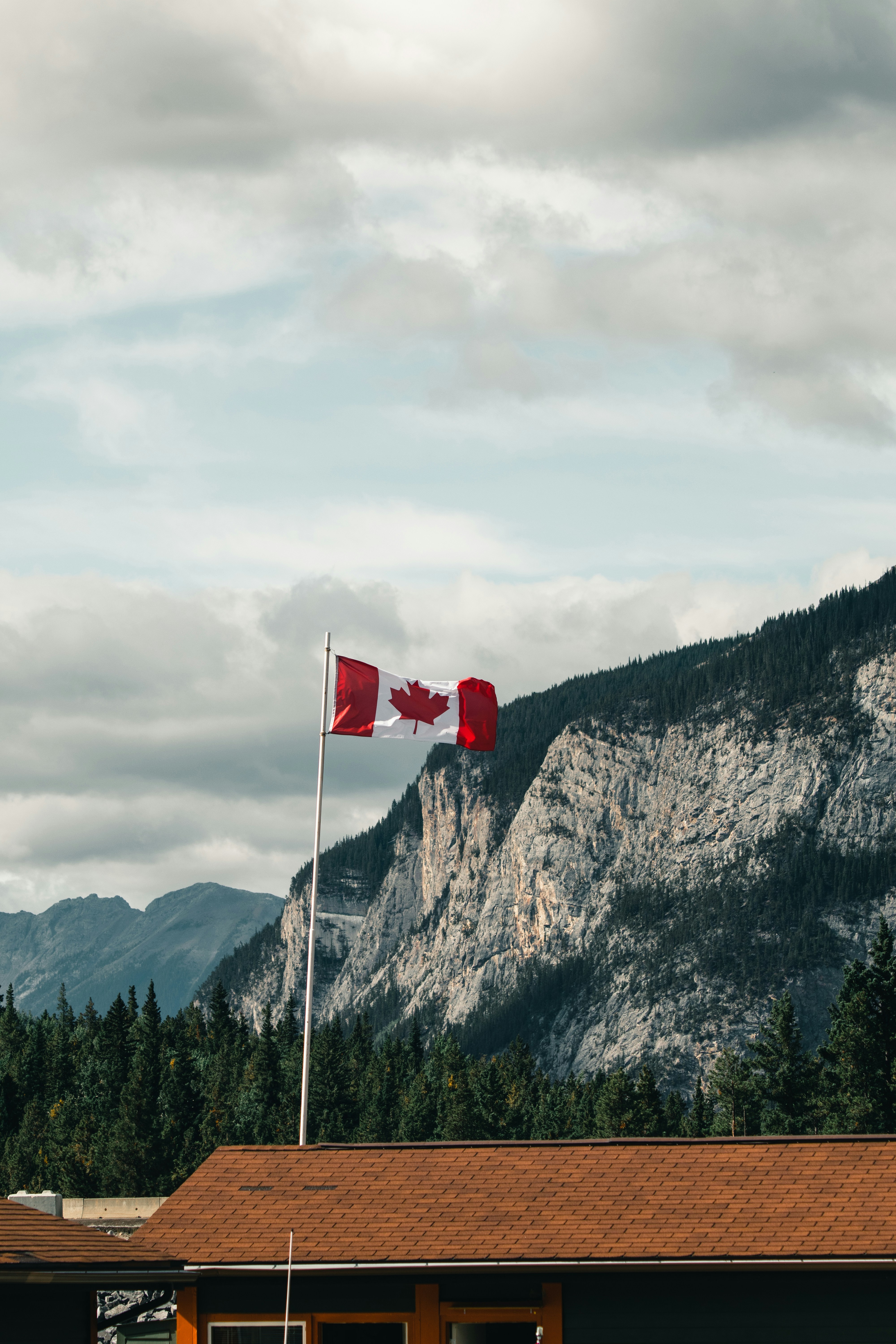 NMG Finalizes Multiple Offtake Agreements for its Phase-2 Graphite Production Demonstrating Strong Support from Canadian Government and Customers