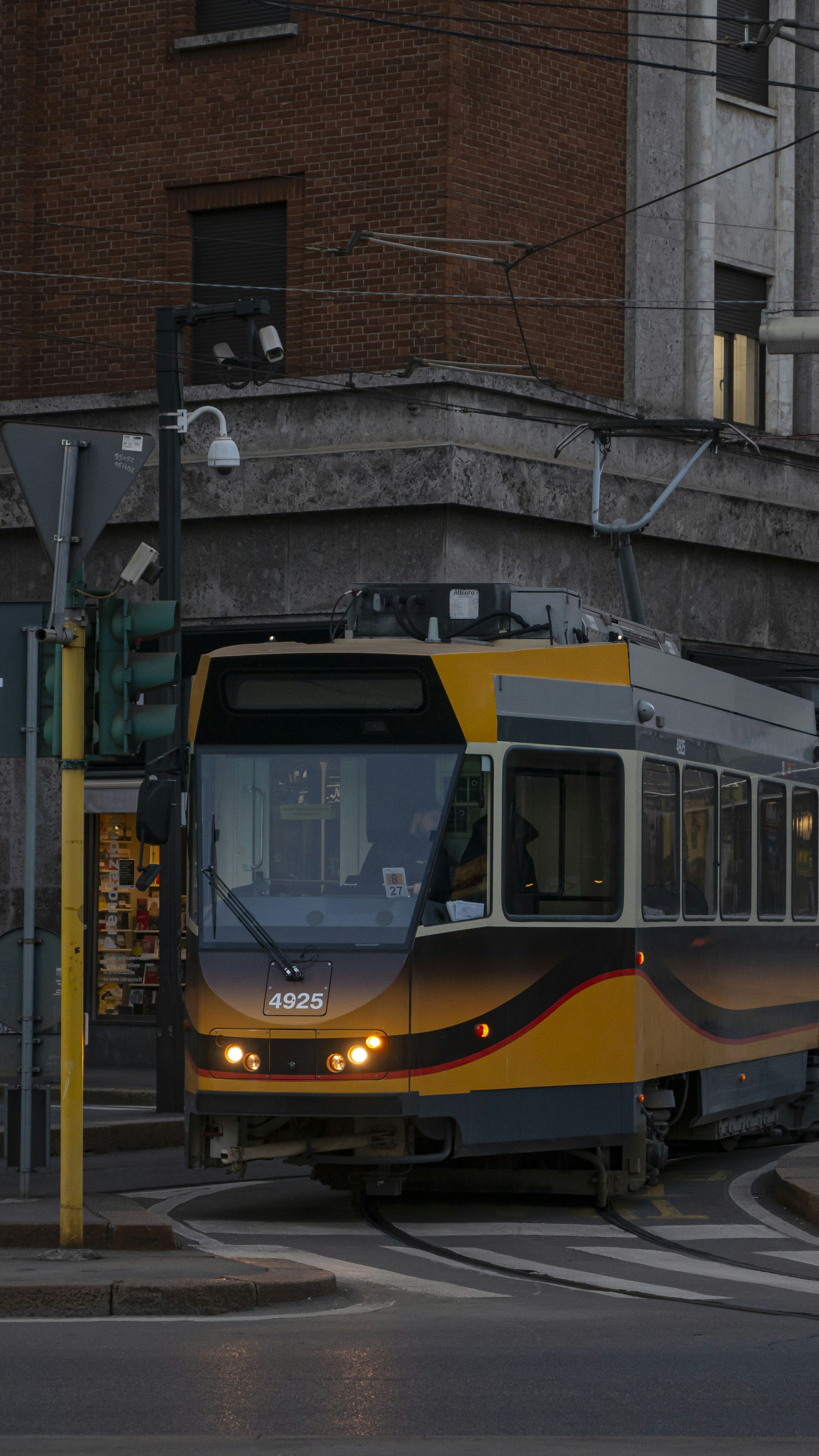 Photo by abphoto_dot_it