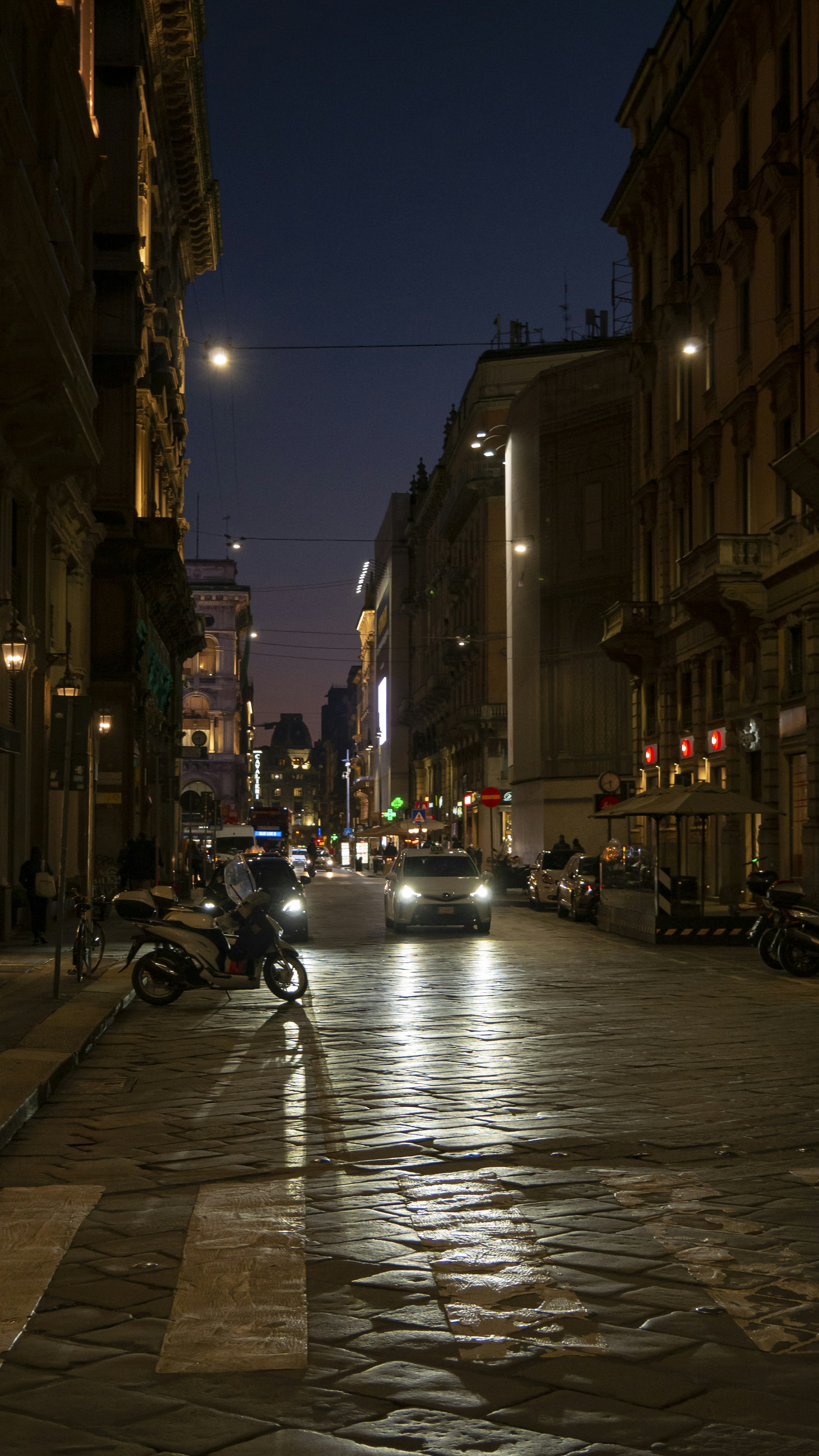 Photo by abphoto_dot_it