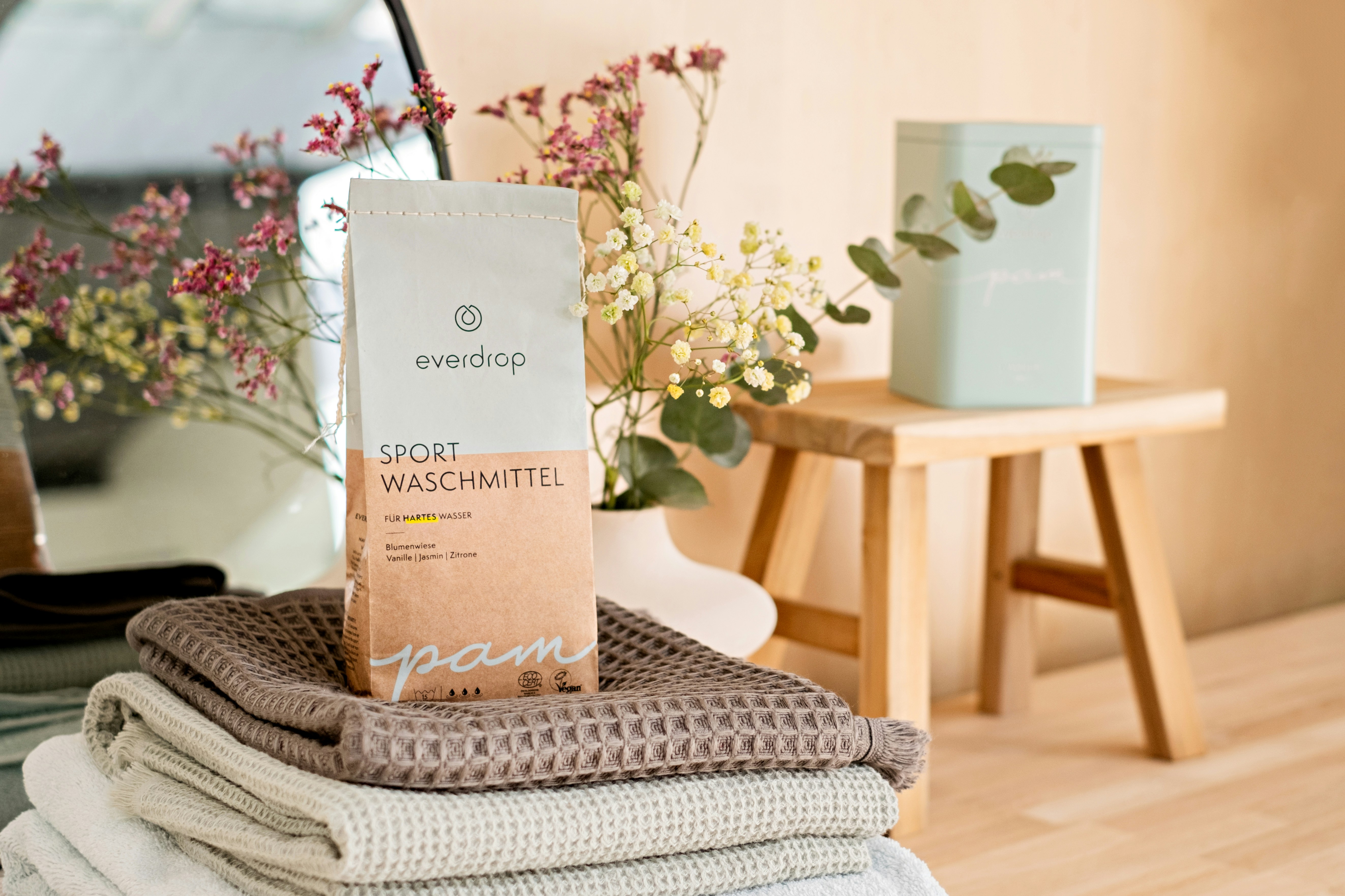 Heritage Lambswool Throw - Maple Check