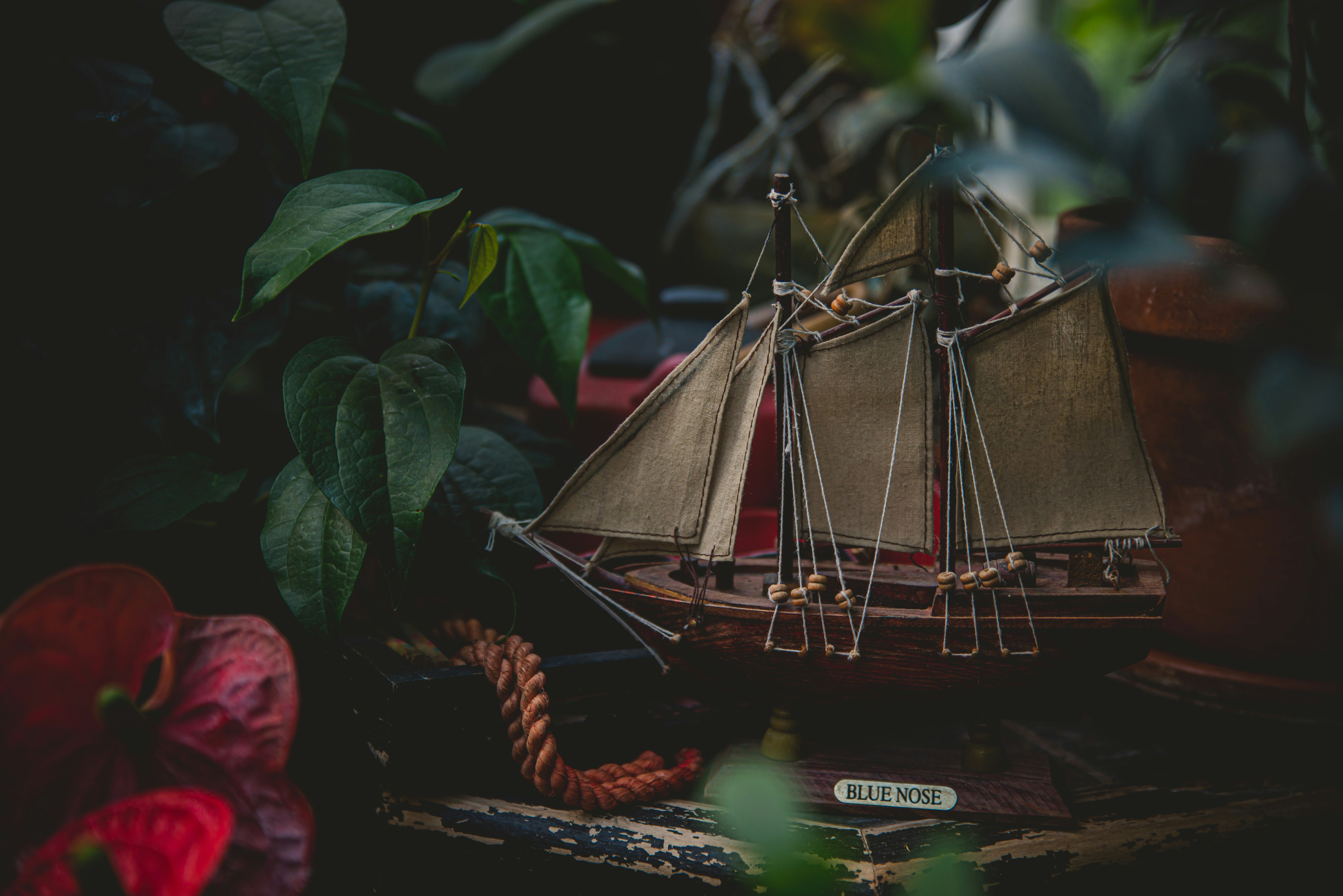 vintage spice trade ship, wallpaper, Latar Belakang Perang Ternate: Sejarah Konflik Rempah Maluku 3