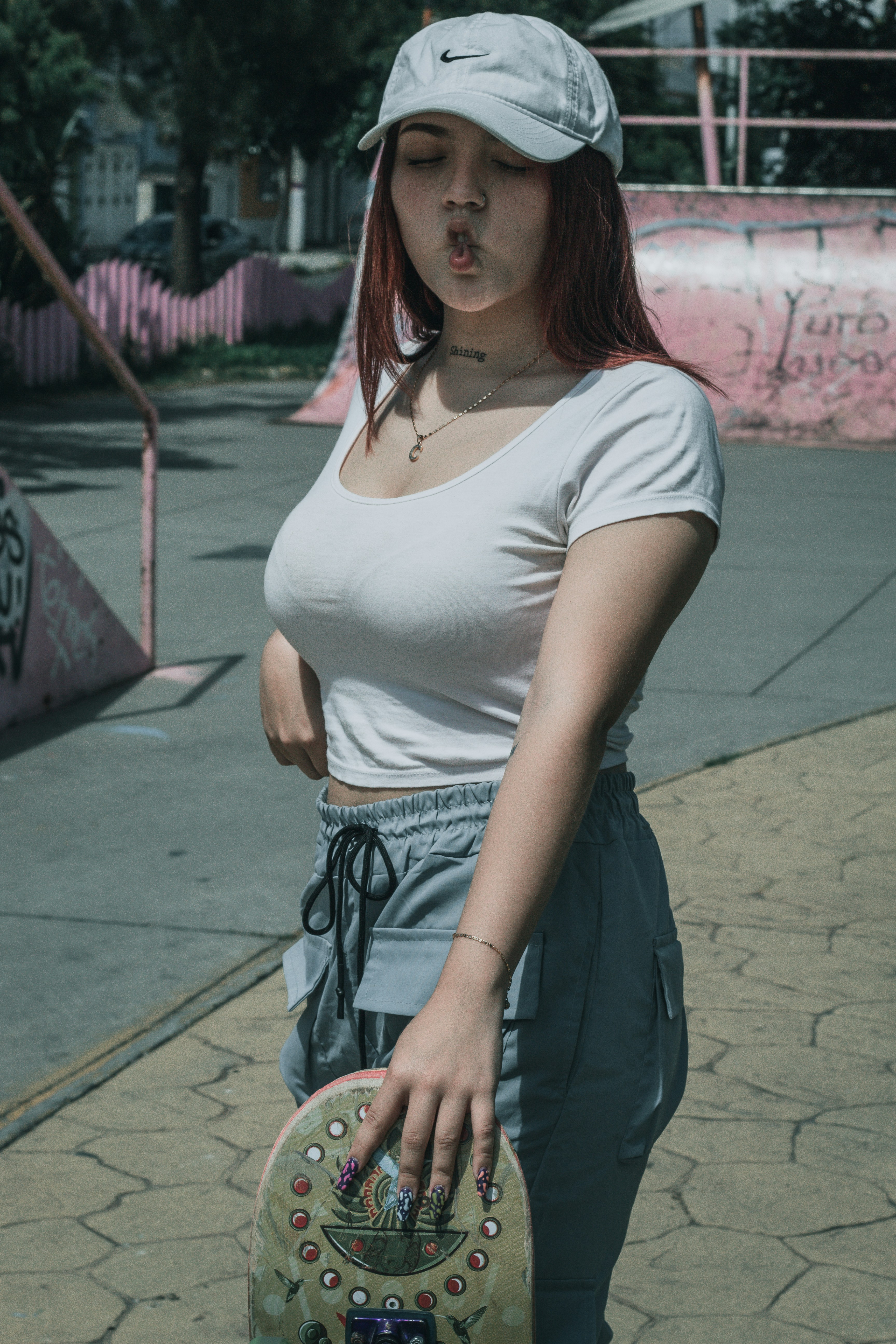 photo-1642565471018-07eaf2bfbbc3?ixid=M3wxMjA3fDB8MXxzZWFyY2h8MTh8fGFkdWx0JTIwcG9ybXxlbnwwfHx8fDE3NDQ5ODAzNDJ8MA\u0026ixlib=rb-4.0.3