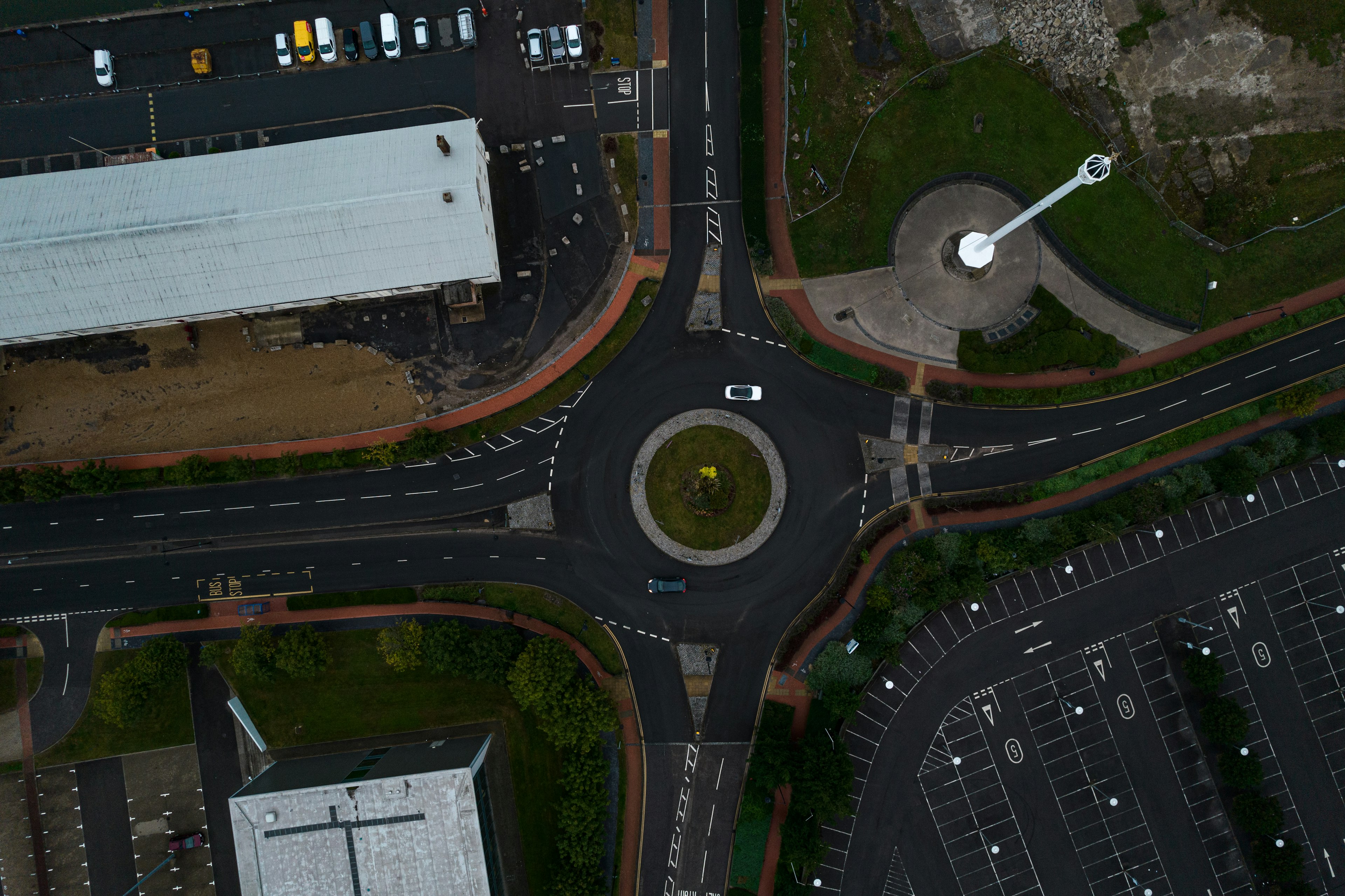 A single lane roundabout in the UK