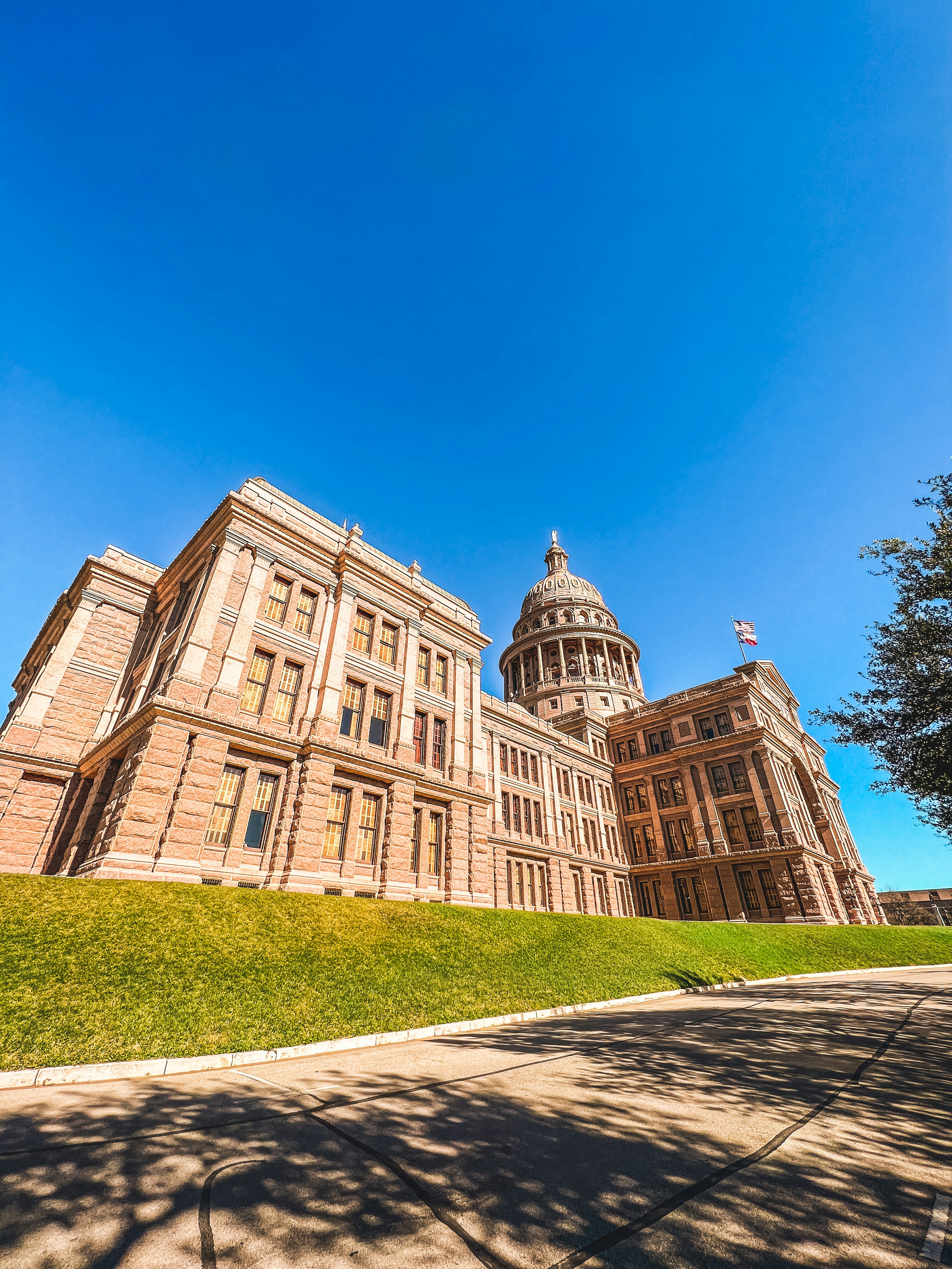 a large building with a dome on top of it