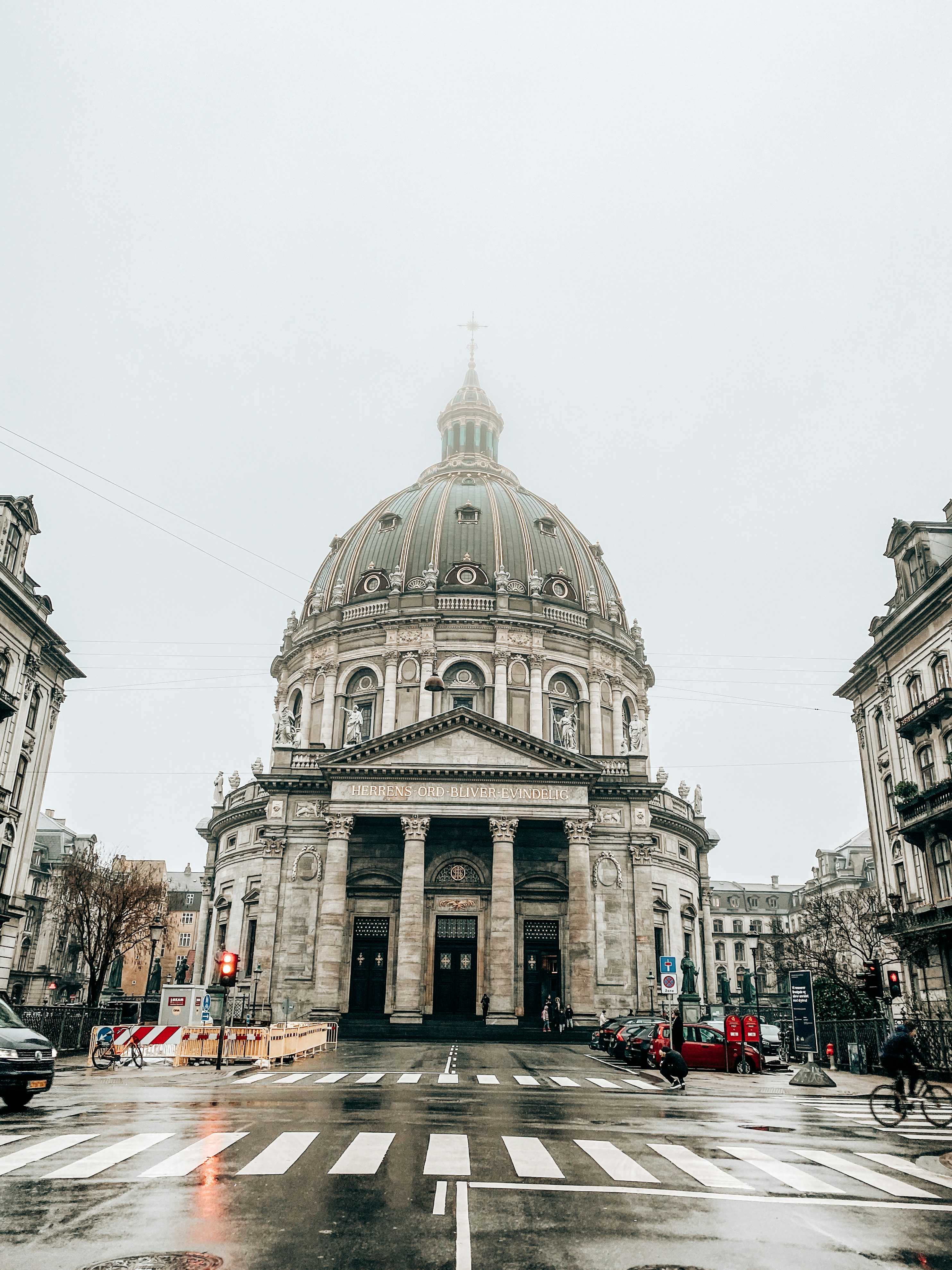 Photo by olyavelychenko