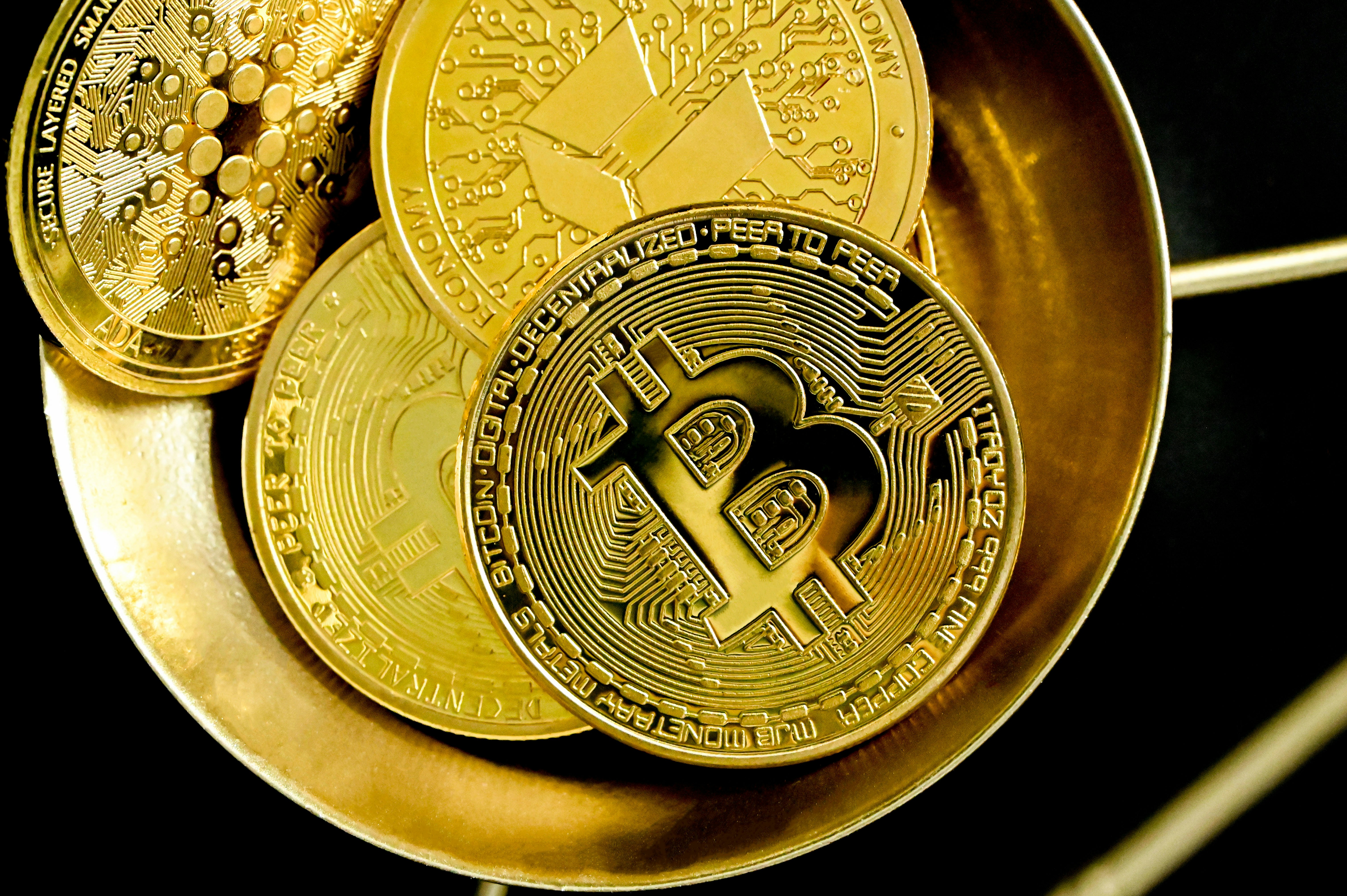 $2 Billion Gone In Minutes: Bitcoin Slide Shakes Crypto World