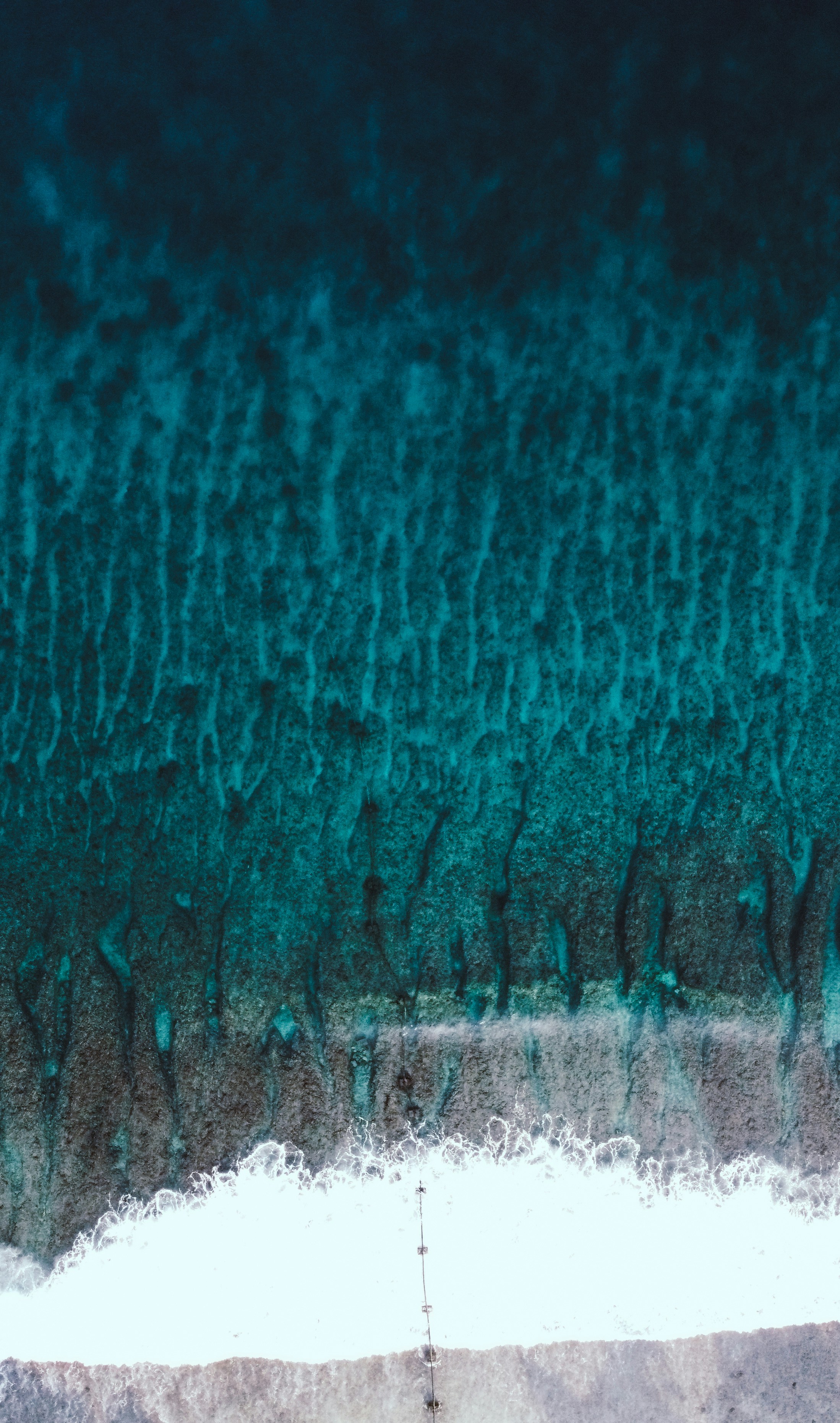 una veduta aerea di uno specchio d'acqua